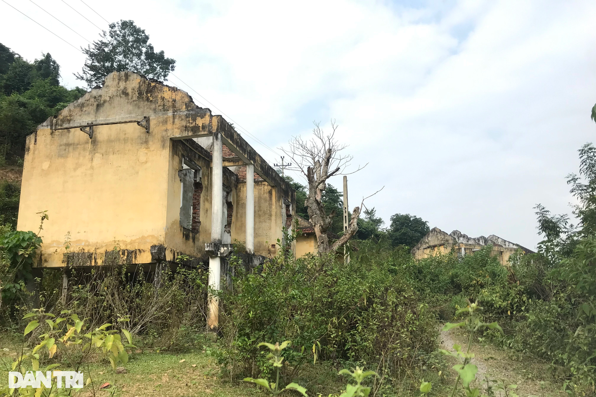 Ám ảnh ngôi làng ma bên dòng Nậm Nơn