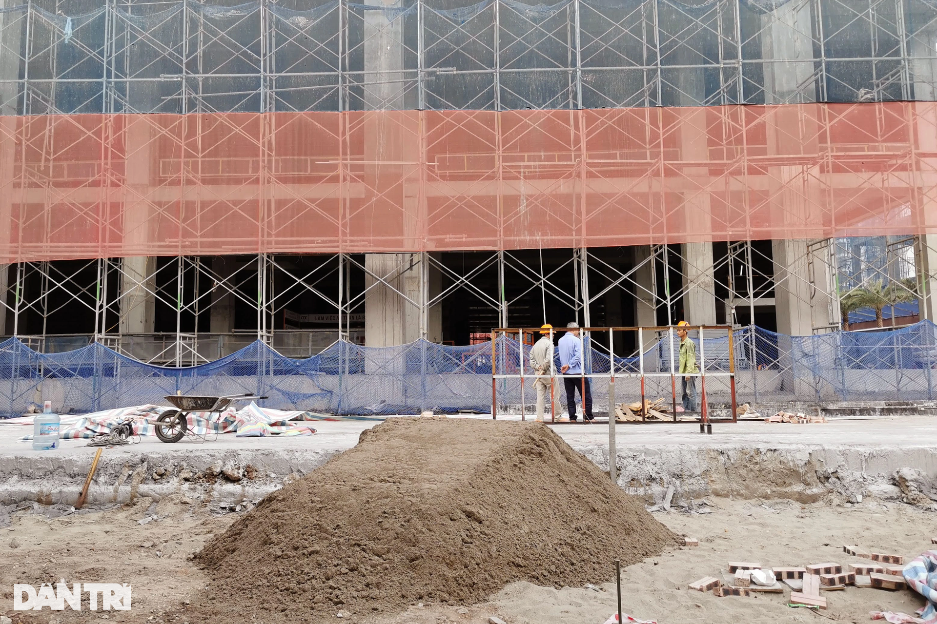 Đất vàng xí nghiệp xe buýt Hà Nội rời đi, chung cư liên tiếp mọc lên - 10 Đất vàng xí nghiệp xe buýt Hà Nội rời đi, chung cư liên tiếp mọc lên - 10
