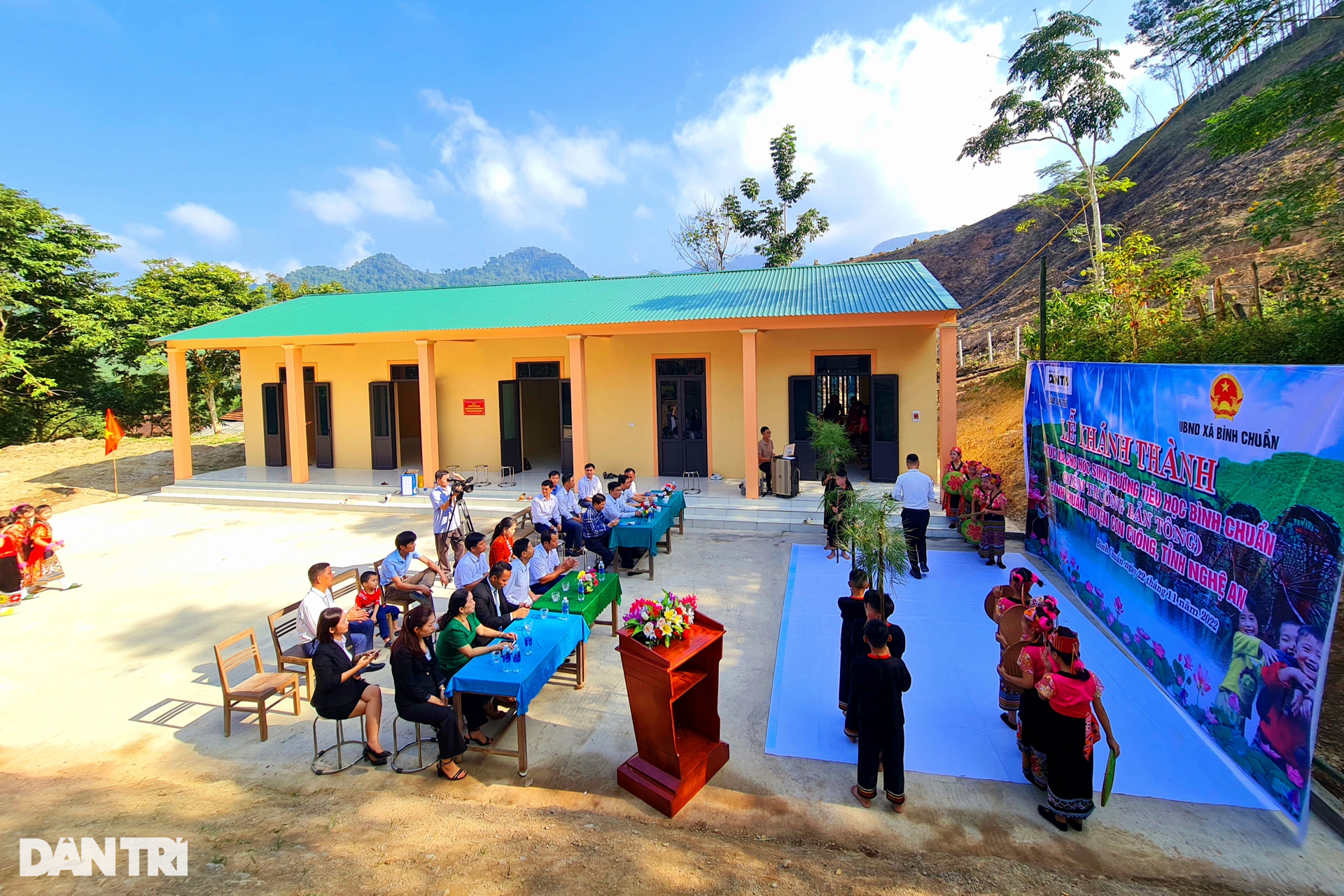 Khánh thành công trình ký túc xá tại huyện biên giới Nghệ An - 7 Khánh thành công trình ký túc xá tại huyện biên giới Nghệ An - 7