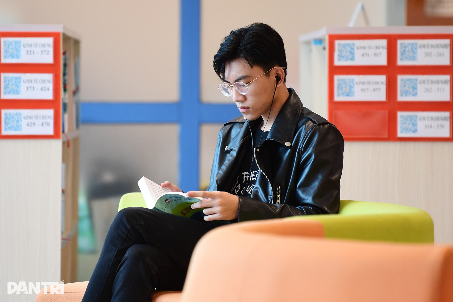 Khám phá thư viện được đầu tư gần 300 tỷ bên trong trường đại học ở Hà Nội - 17 Khám phá thư viện được đầu tư gần 300 tỷ bên trong trường đại học ở Hà Nội - 17