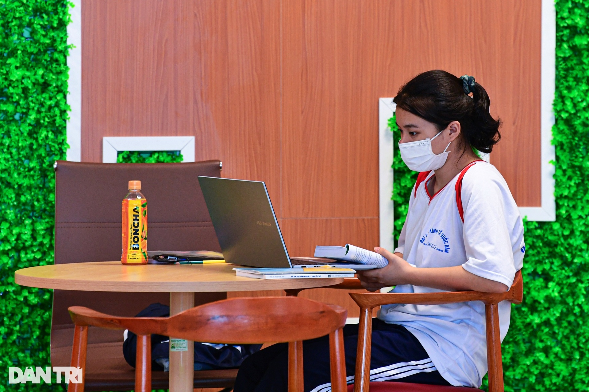 Khám phá thư viện được đầu tư gần 300 tỷ bên trong trường đại học ở Hà Nội - 14