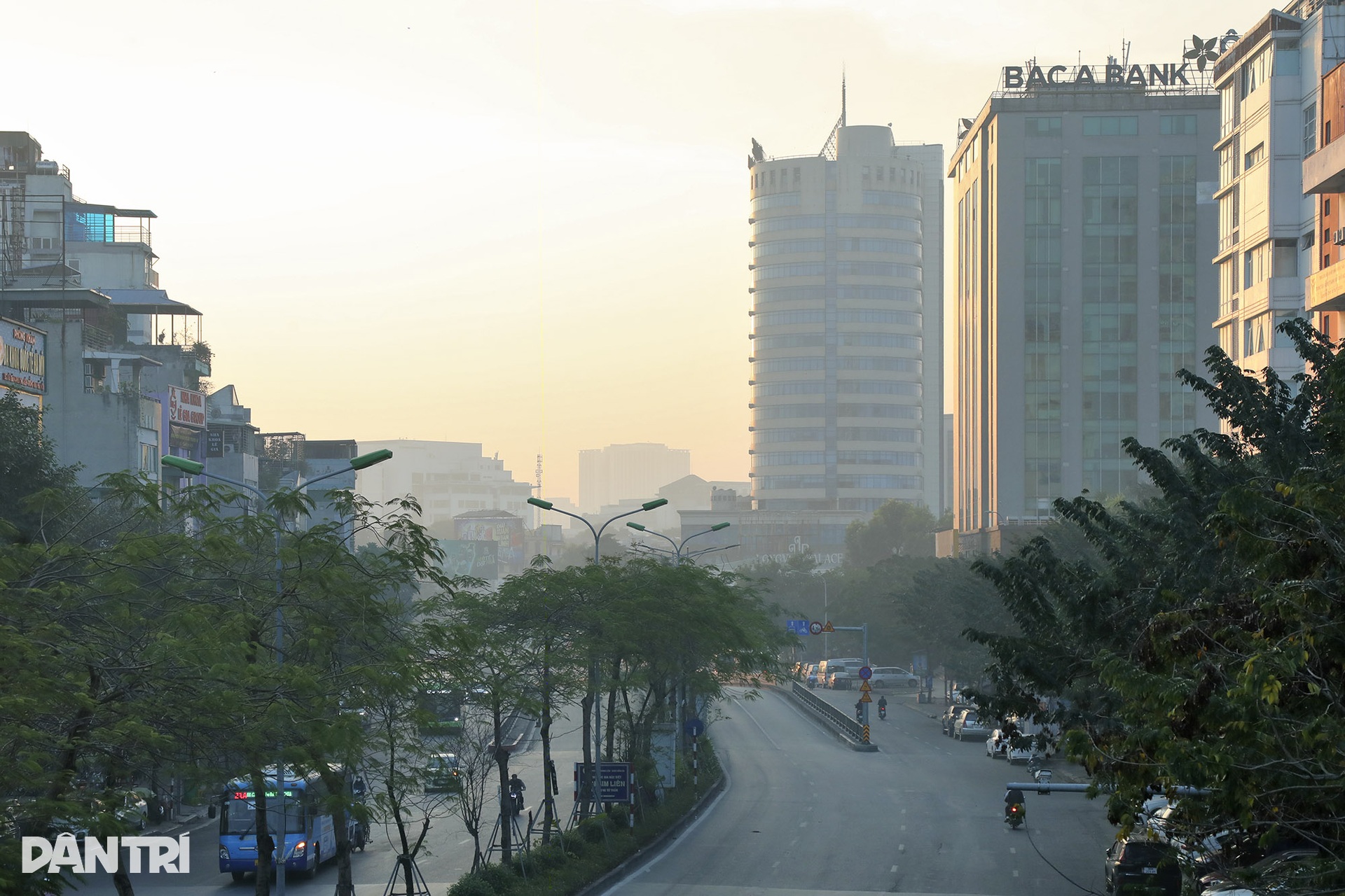 Ánh bình minh rực rỡ trong ngày đầu tiên năm mới 2023 - 2