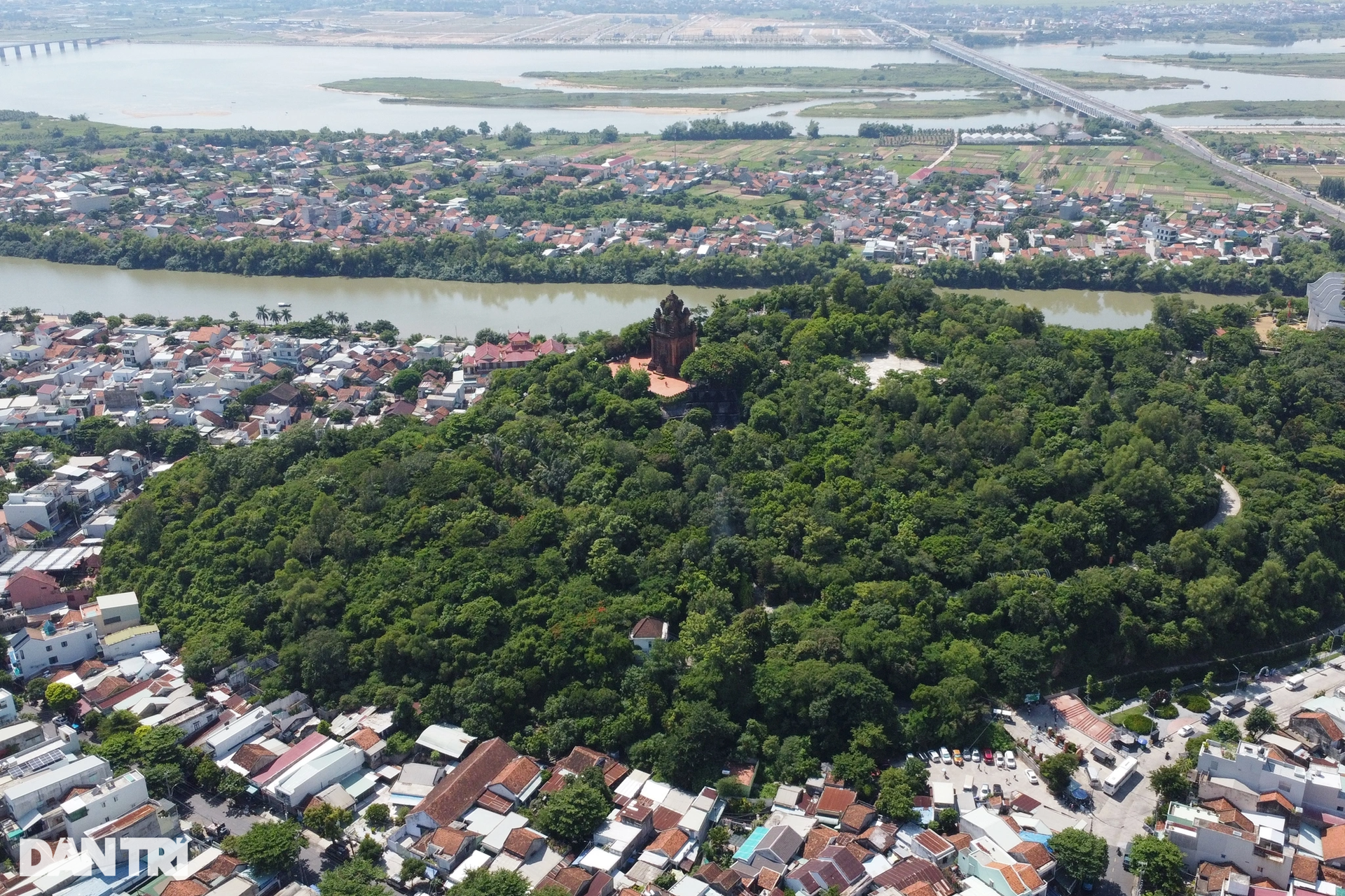 Tháp Nhạn nghìn tuổi ẩn chứa nhiều điều bí ẩn ở Phú Yên - 6