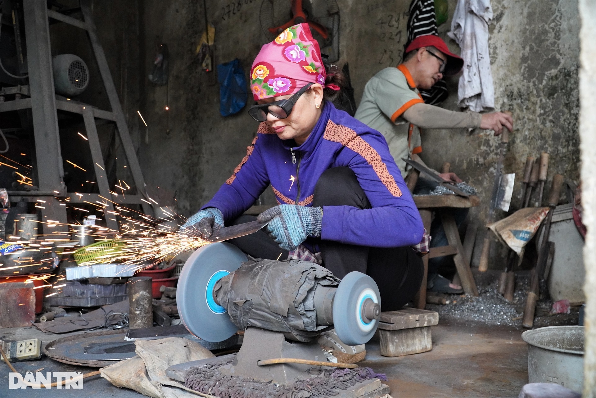 The more noisy the craft village, the more money people spend on Tet - 1