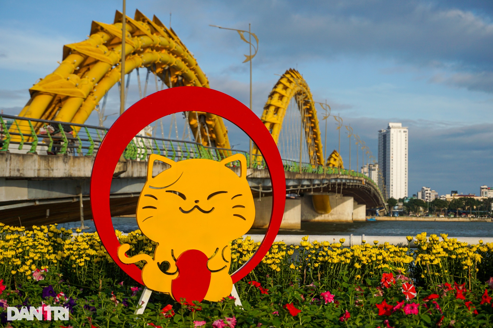 Da Nang revealed the mascot of the Lunar New Year on the street - 7