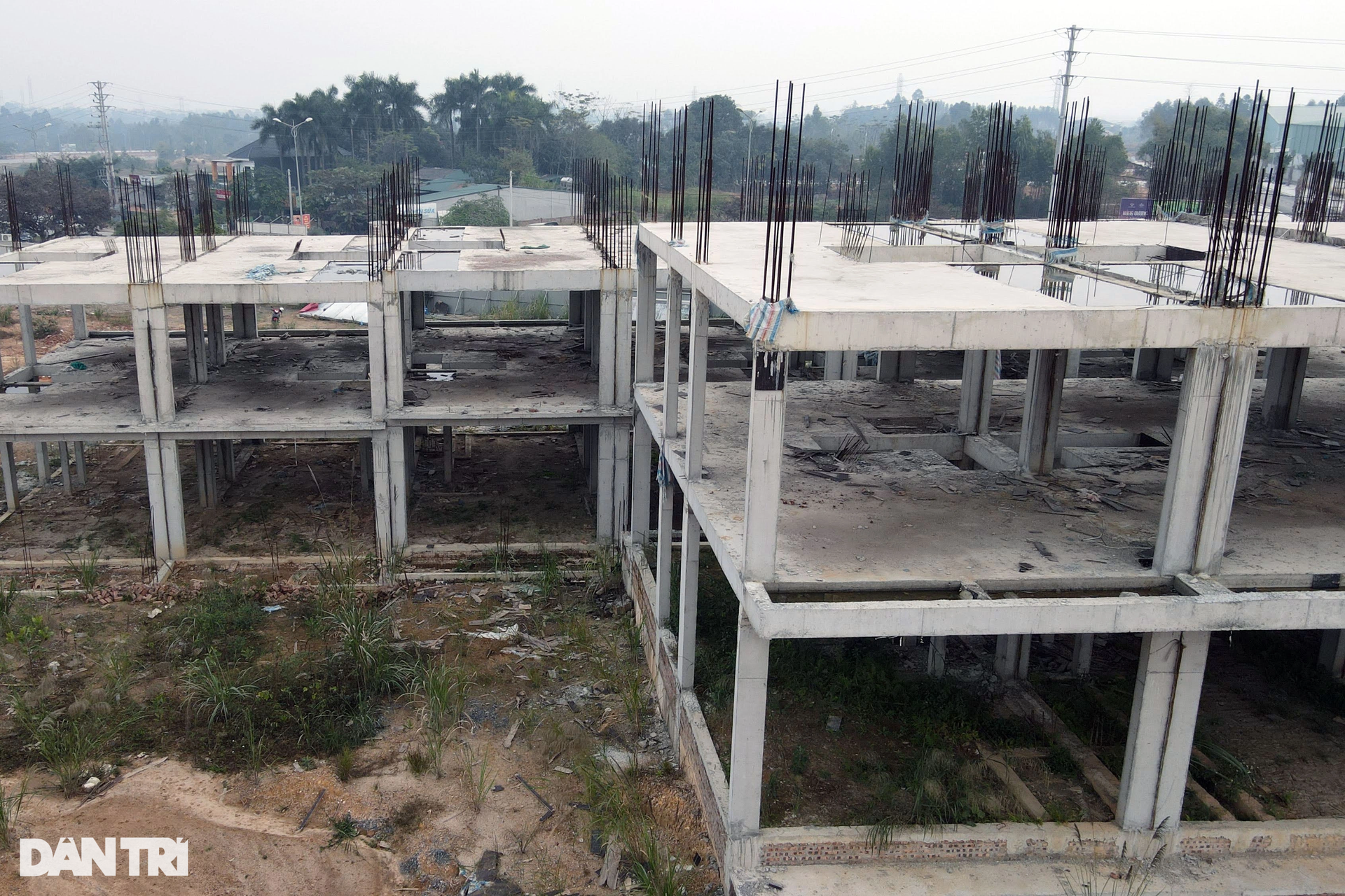 Cảnh hoang tàn ở dự án hơn 4.000 tỷ đồng của FLC tại Phú Thọ - 7 Cảnh hoang tàn ở dự án hơn 4.000 tỷ đồng của FLC tại Phú Thọ - 7