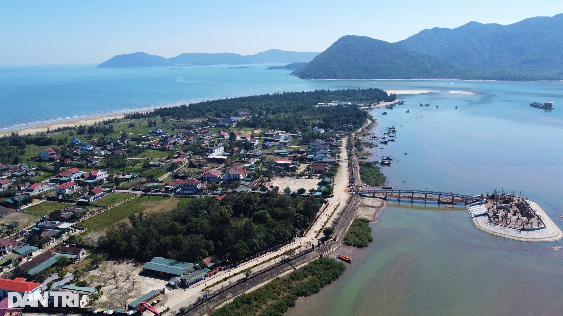 Chuyện về Quý phi soạn thảo 10 kế trị vì đất nước, có công cứu vua - 3 Chuyện về Quý phi soạn thảo 10 kế trị vì đất nước, có công cứu vua - 3