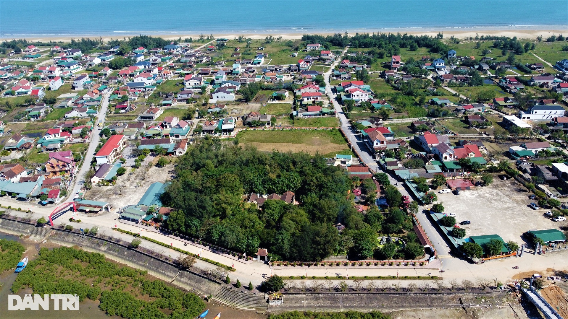 Chuyện về Quý phi soạn thảo 10 kế trị vì đất nước, có công cứu vua - 15 Chuyện về Quý phi soạn thảo 10 kế trị vì đất nước, có công cứu vua - 15