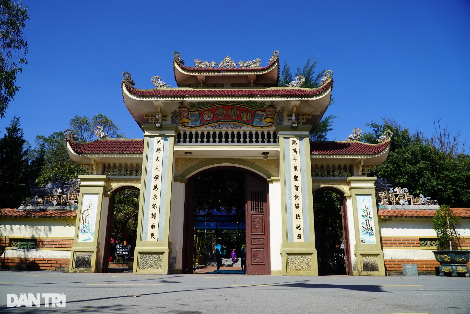 Chuyện về Quý phi soạn thảo 10 kế trị vì đất nước, có công cứu vua - 5 Chuyện về Quý phi soạn thảo 10 kế trị vì đất nước, có công cứu vua - 5