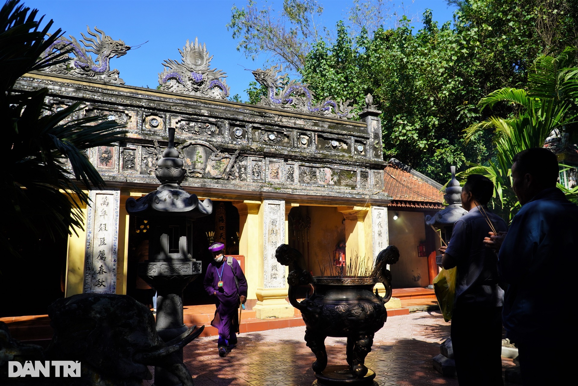 Chuyện về Quý phi soạn thảo 10 kế trị vì đất nước, có công cứu vua - 11 Chuyện về Quý phi soạn thảo 10 kế trị vì đất nước, có công cứu vua - 11