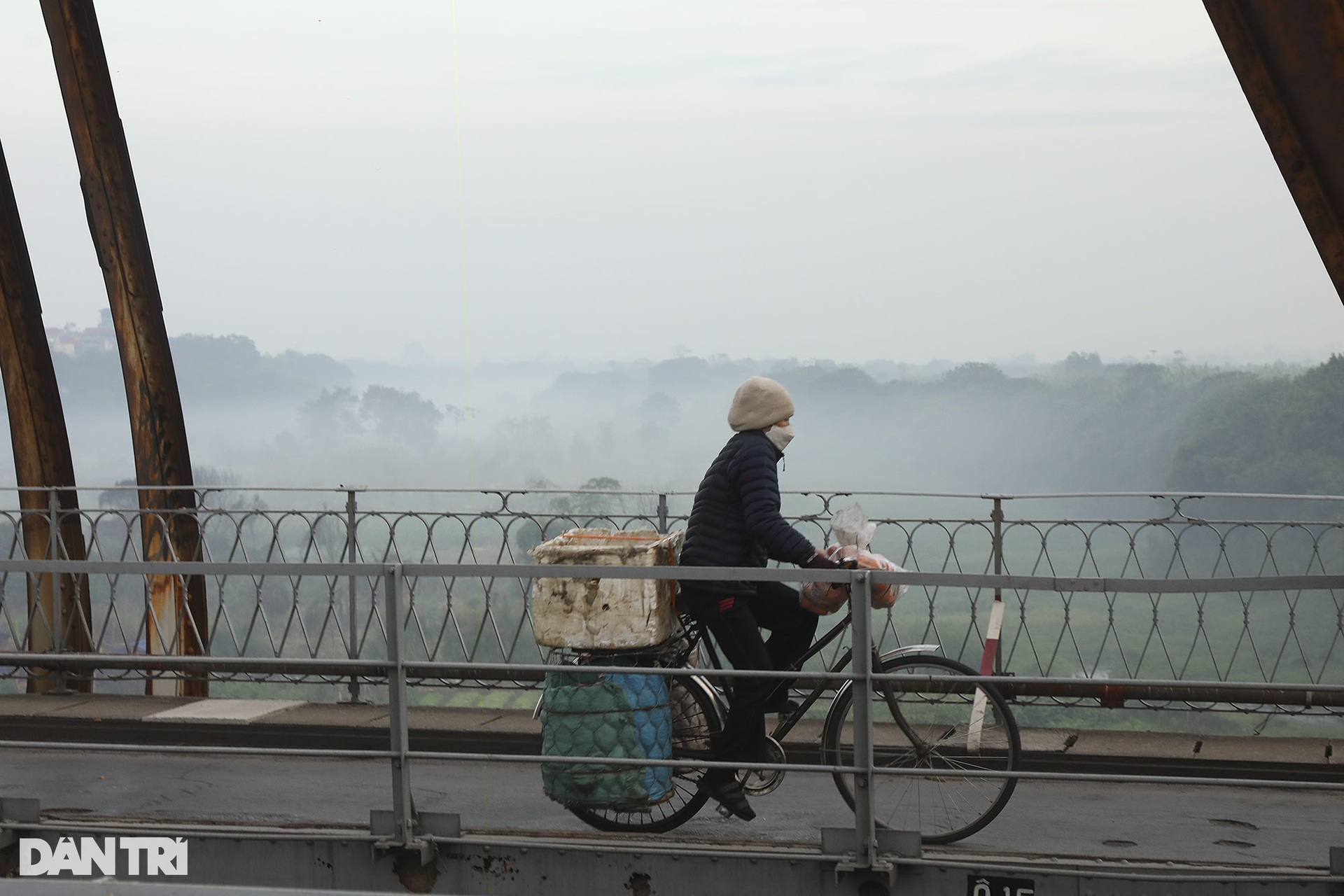 Bình minh rực rỡ trên sông Hồng - 7 Bình minh rực rỡ trên sông Hồng - 7