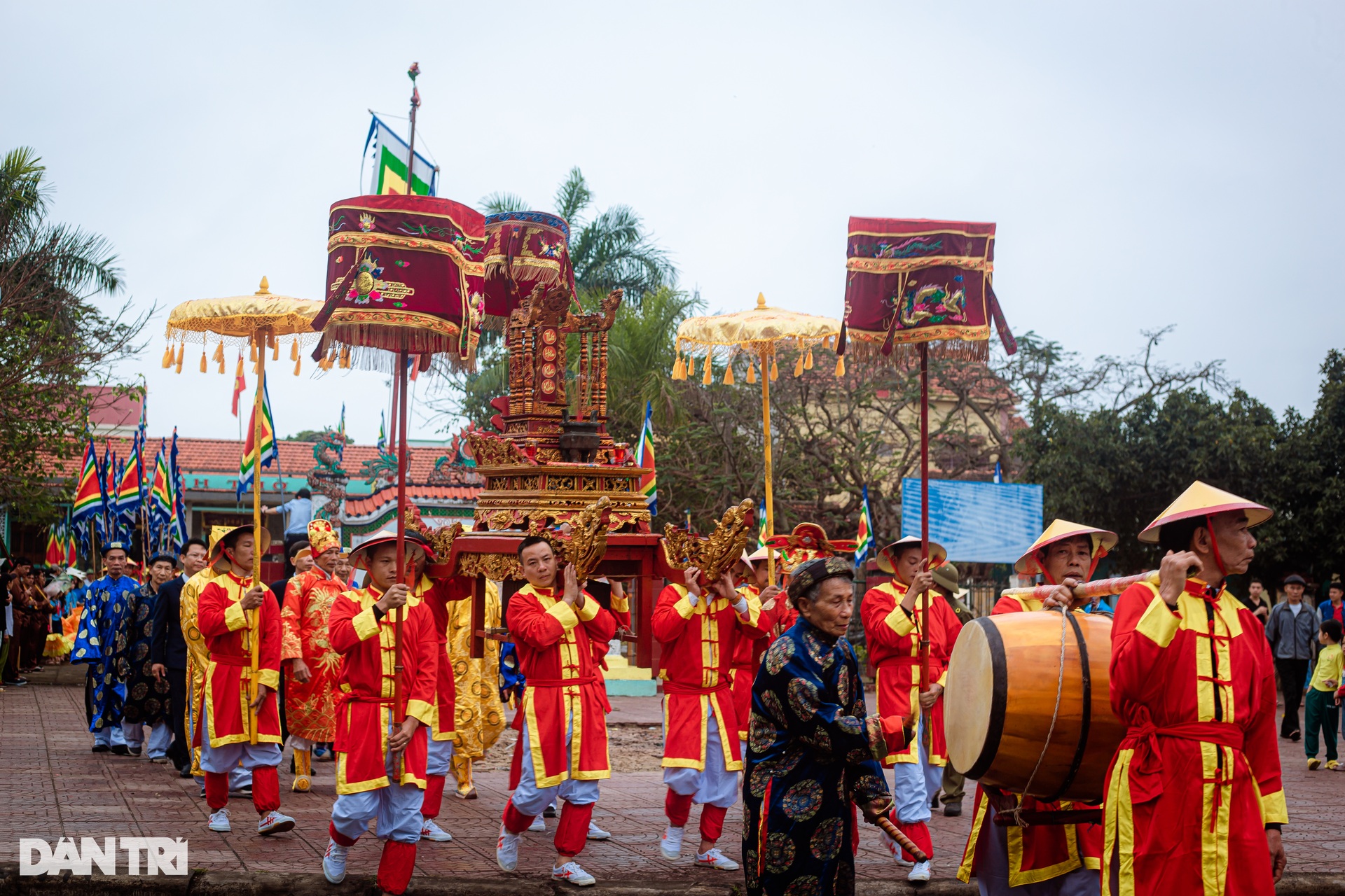 Trải nghiệm lễ hội cầu ngư đầy màu sắc tại làng biển có lịch sử gần 400 năm - 1 Trải nghiệm lễ hội cầu ngư đầy màu sắc tại làng biển có lịch sử gần 400 năm - 1