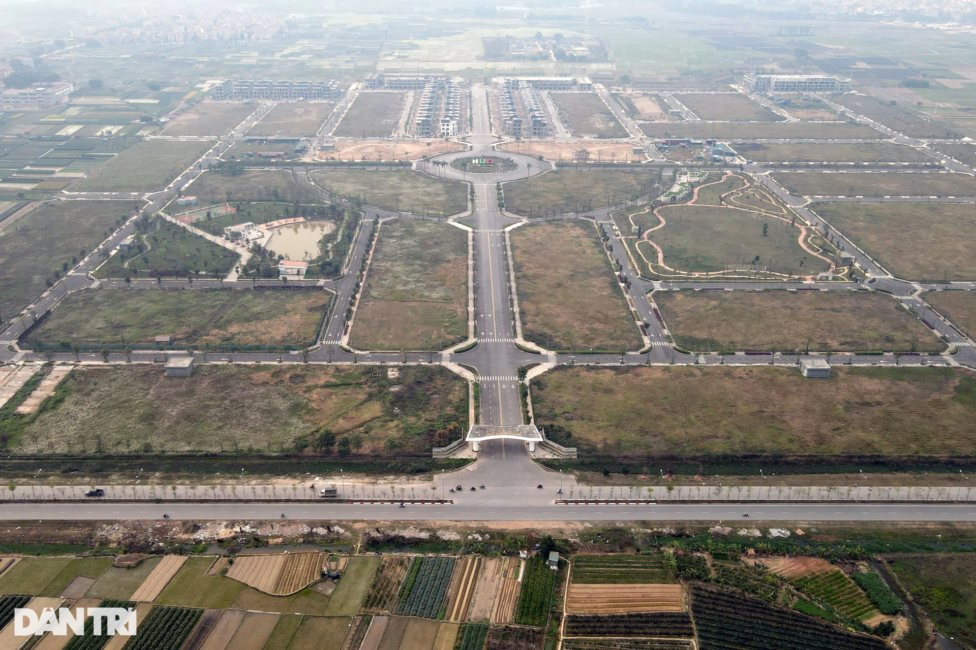 Từng xôn xao sốt giá, dự án HUD Mê Linh Central giờ thế nào? - 1