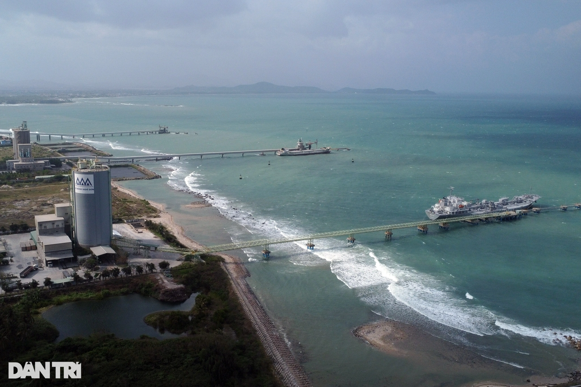 Toàn cảnh Vịnh Vân Phong, nơi đề xuất có sân bay, casino - 7