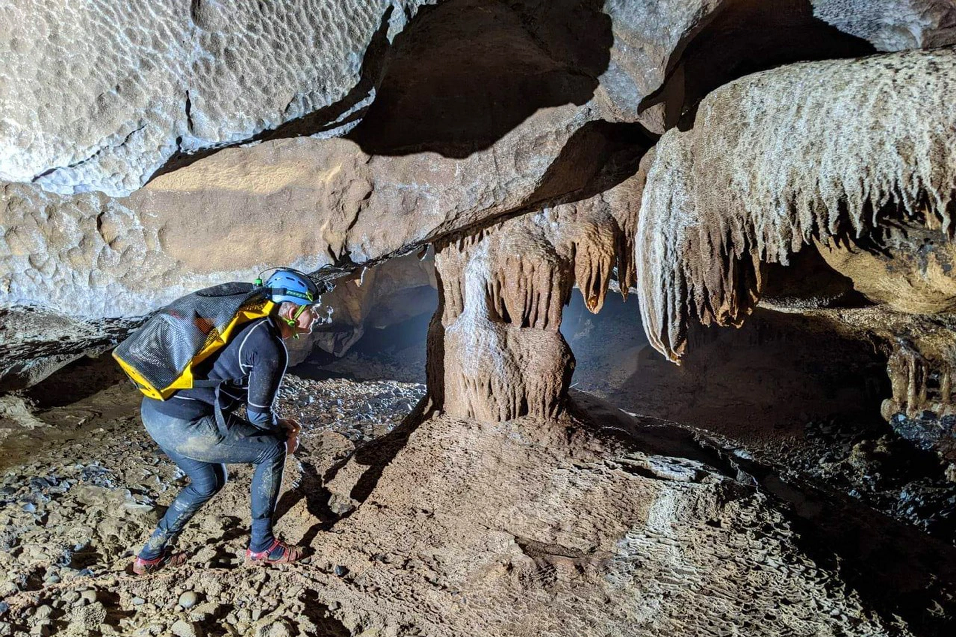 Phát hiện hệ thống hang động nguyên sơ, dài hơn 3,3km tại Quảng Bình - 7