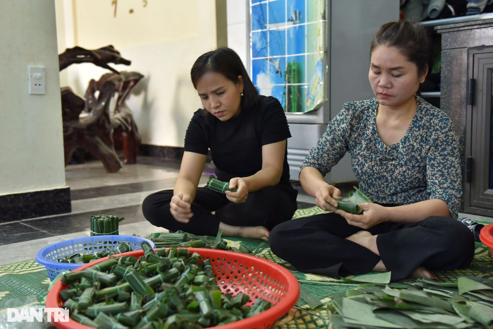 Kiếm bộn tiền với món ăn gây sửng sốt thế giới từ thịt sống và bì lợn - 12