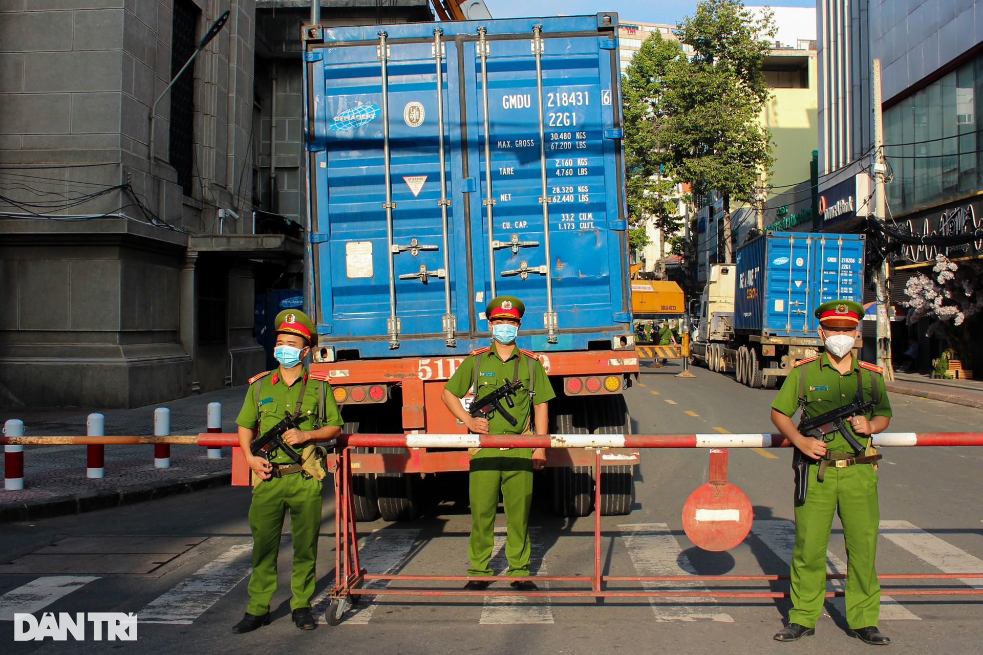 Đội quân thầm lặng bảo vệ hàng đặc biệt của quốc gia: Không thể sai sót - 4