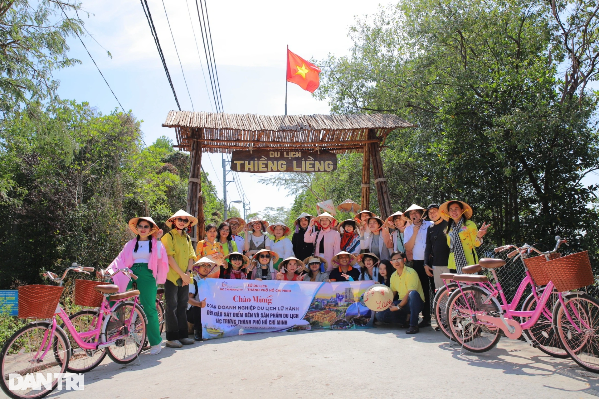 Trải nghiệm làm vàng trắng tại ấp đảo duy nhất ở TPHCM - 1