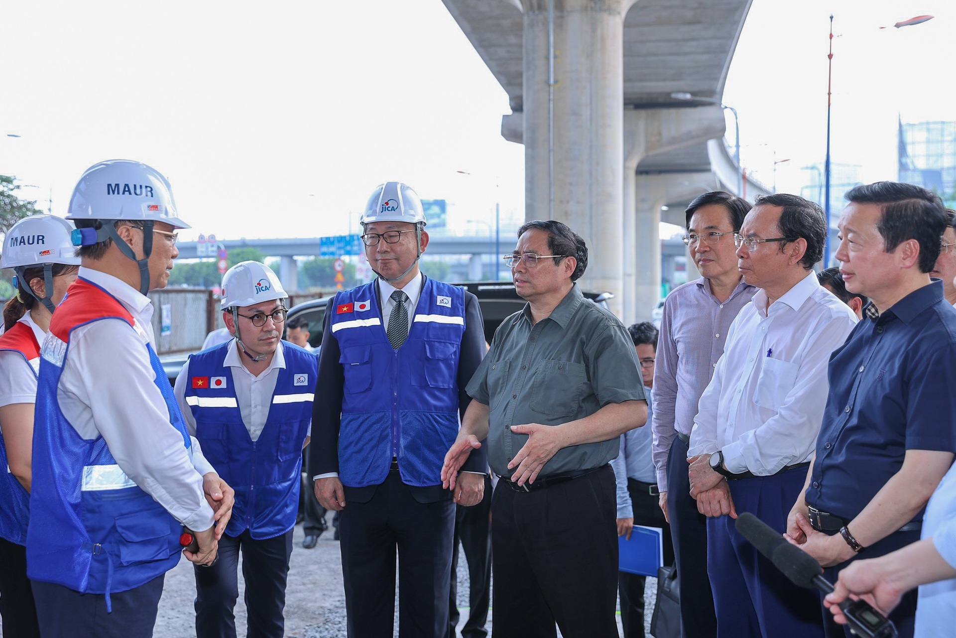 Thủ tướng Phạm Minh Chính thị sát các công trình trọng điểm ở TPHCM - 6