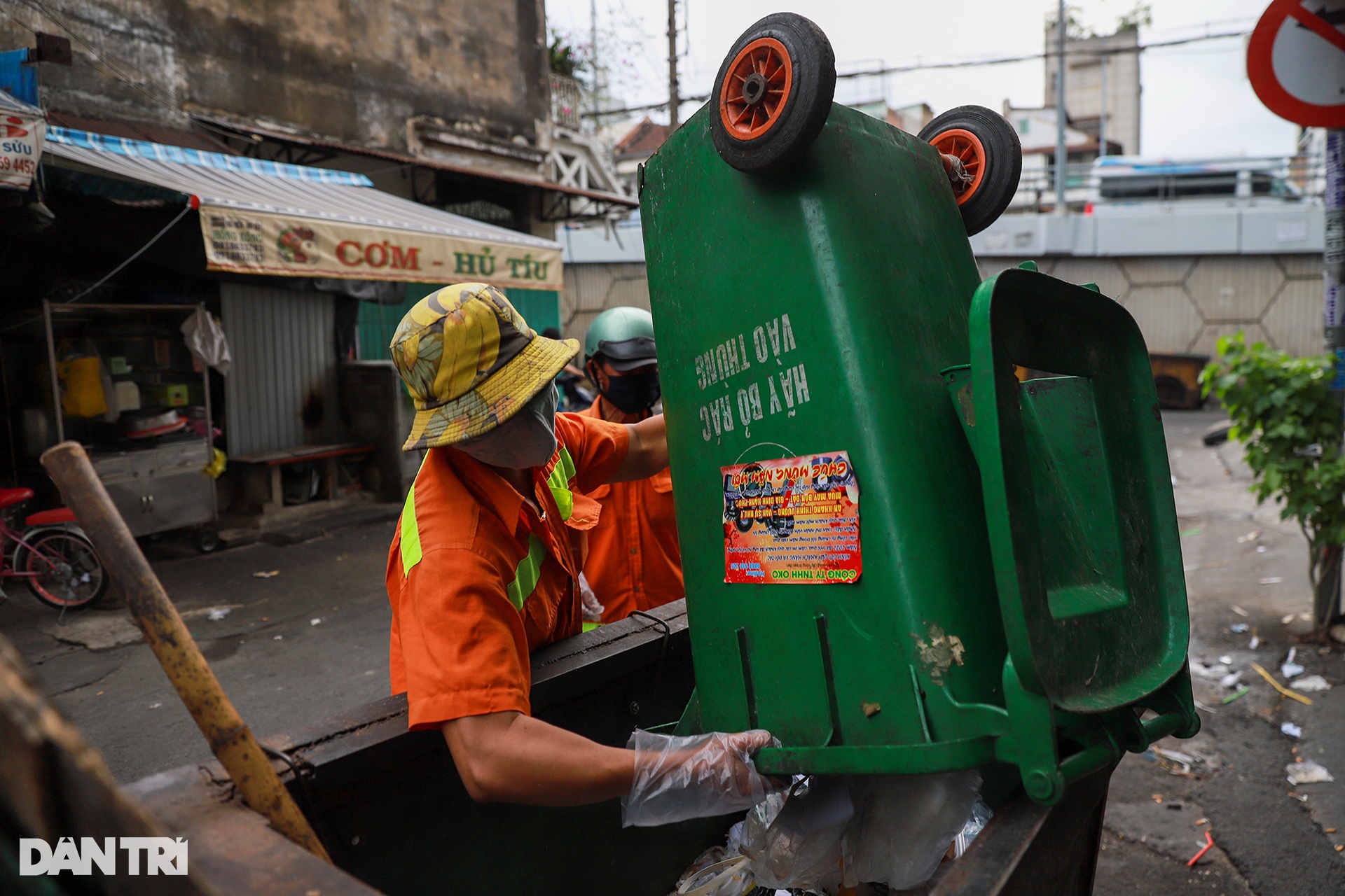 3 thế hệ trong gia đình gần 50 năm gắn liền với rác - 6