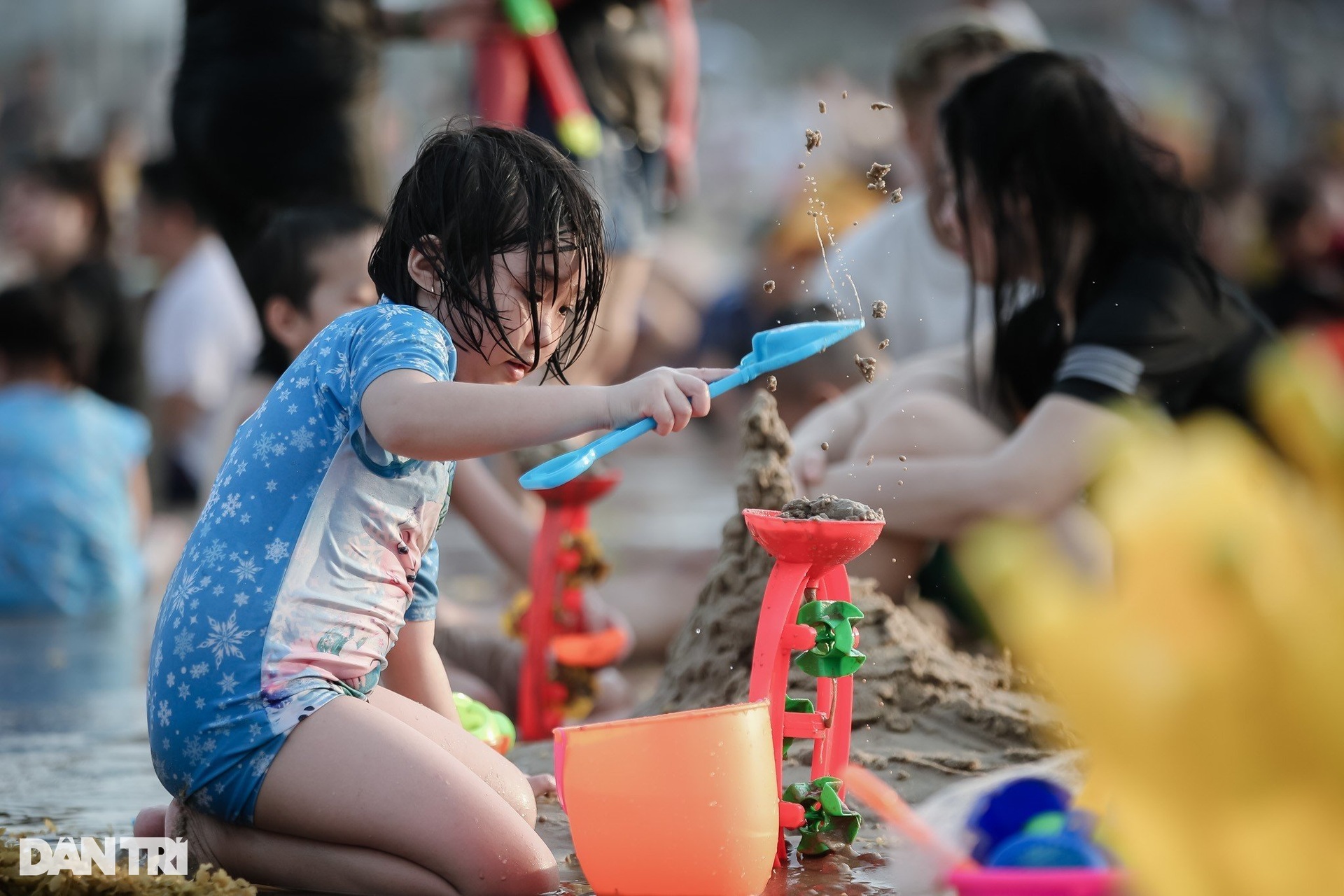 Hàng trăm nghìn người đi chơi biển Vũng Tàu trong hai ngày đầu nghỉ lễ 30/4 - 7 Hàng trăm nghìn người đi chơi biển Vũng Tàu trong hai ngày đầu nghỉ lễ 30/4 - 7
