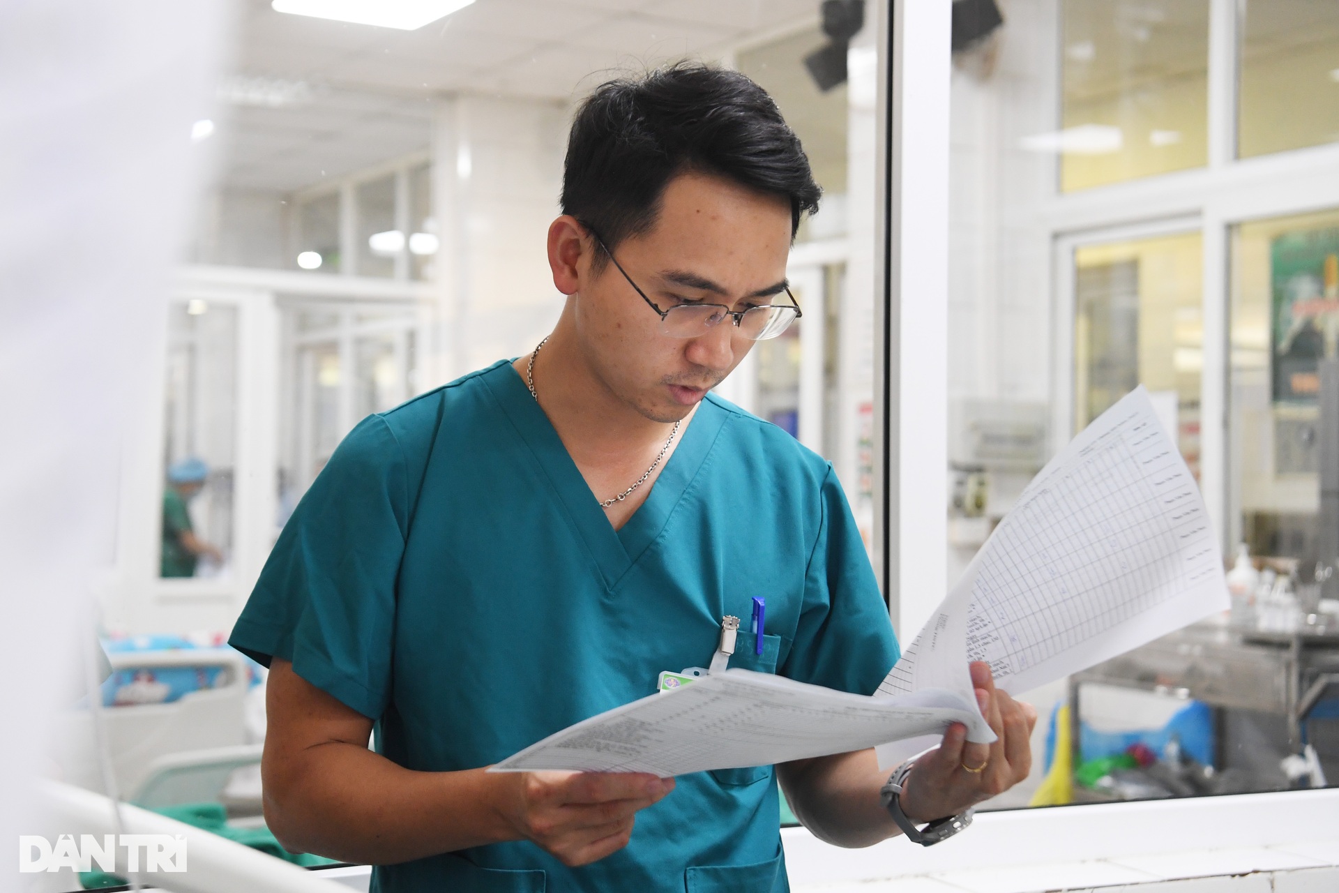 30 phút nghẹt thở giành giật sự sống cho bệnh nhân tim ngừng đập - 4 30 phút nghẹt thở giành giật sự sống cho bệnh nhân tim ngừng đập - 4