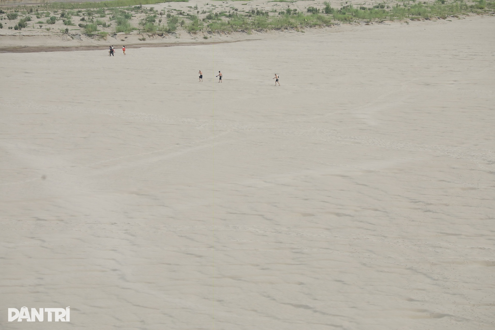 Nước sông Đà dâng cao, nhiều bãi bồi biến mất - 20
