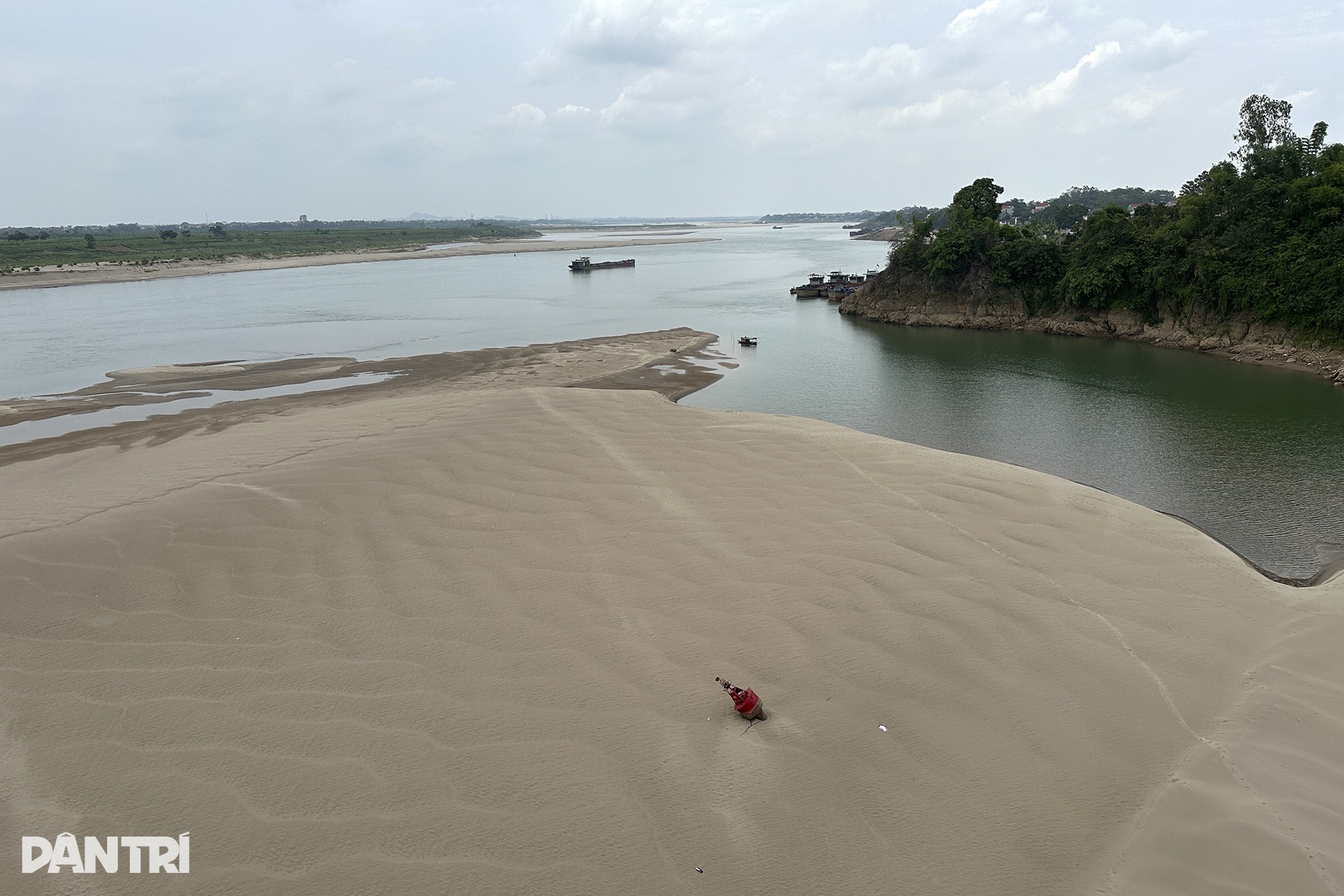 Nước sông Đà dâng cao, nhiều bãi bồi biến mất - 14