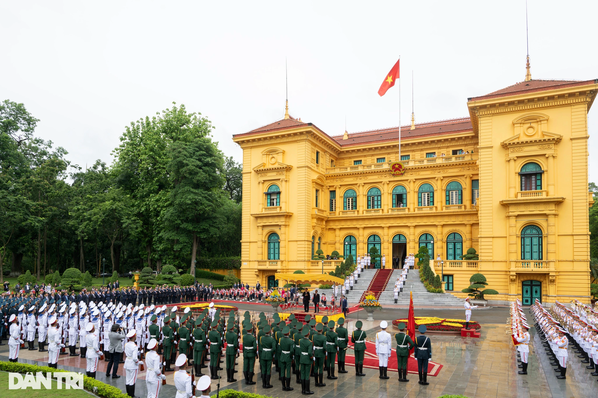 Việt Nam bắn 21 phát đại bác đón Tổng thống Hàn Quốc - 1