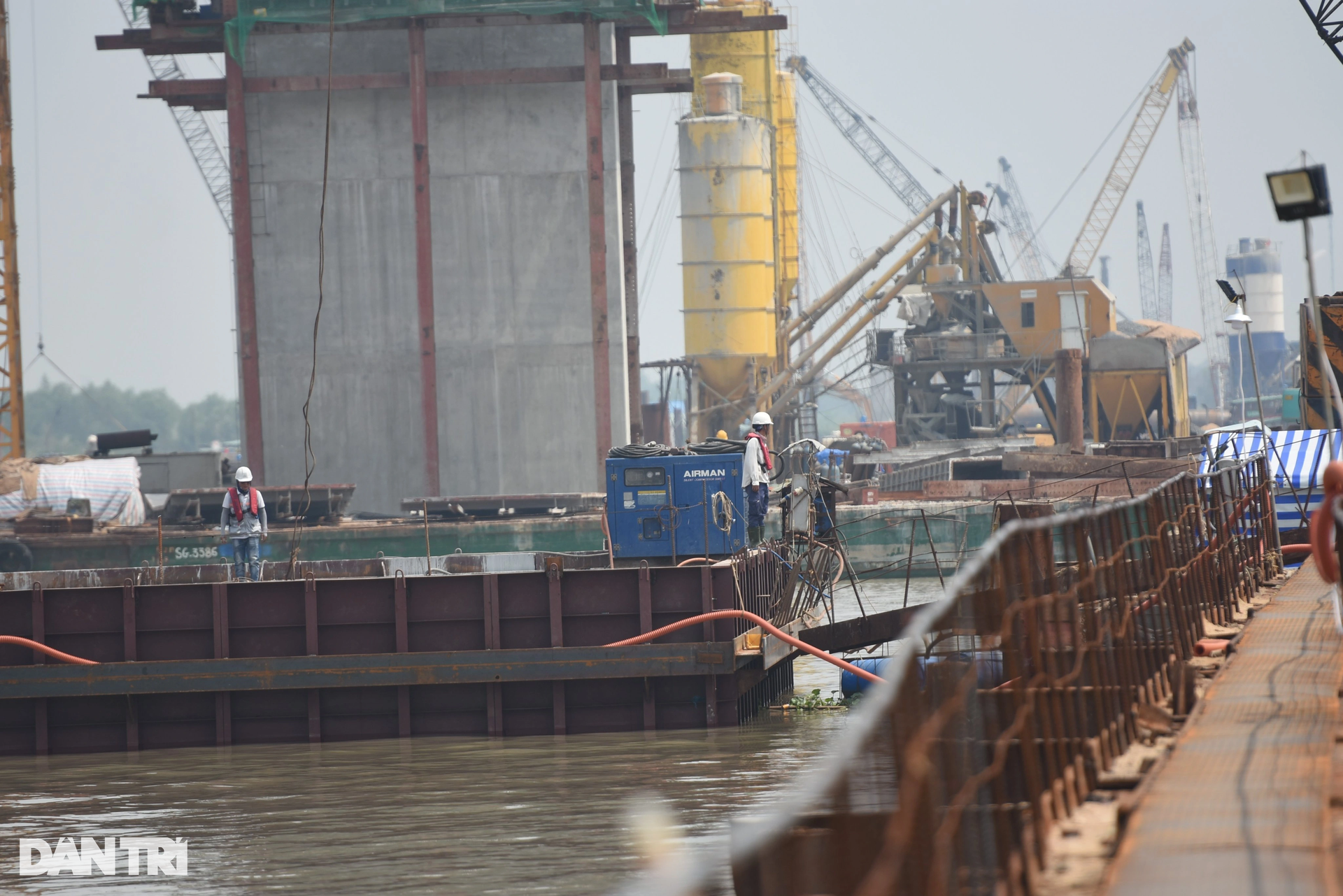 Toàn cảnh công trường cầu Nhơn Trạch lớn nhất đường Vành đai 3 TPHCM - 6