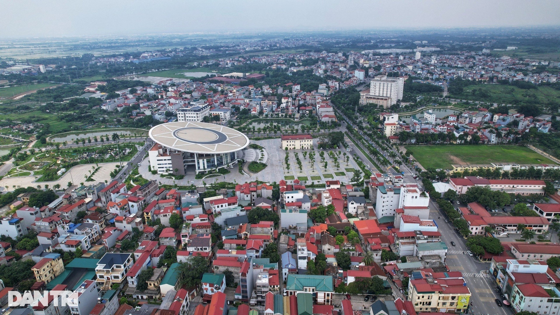 Hiện trạng 2 thành phố tương lai bao quanh nội đô Hà Nội - 11