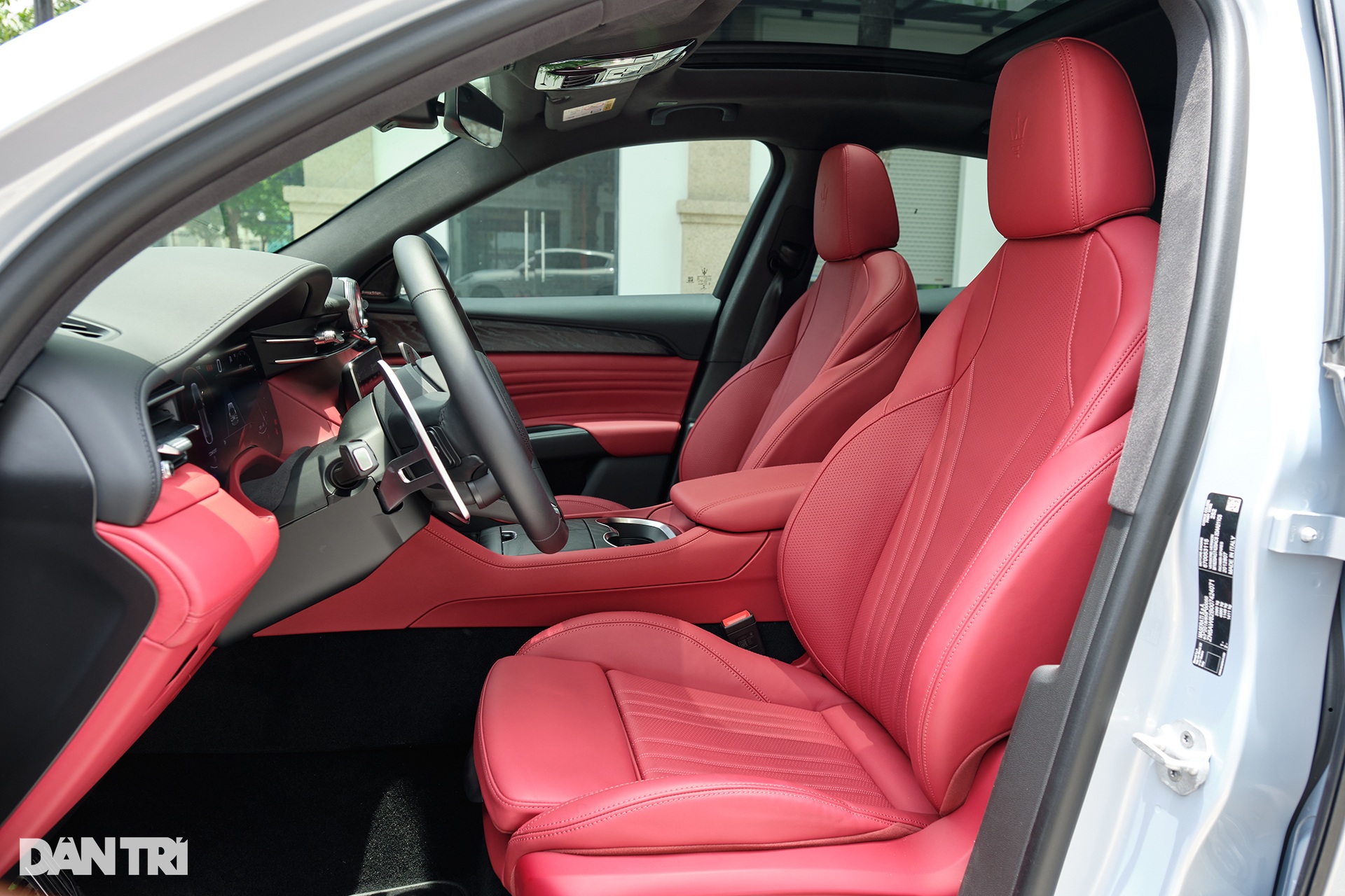 Maserati Grecale giá từ 4,2 tỷ đồng: SUV cho người giàu hướng nội - 29