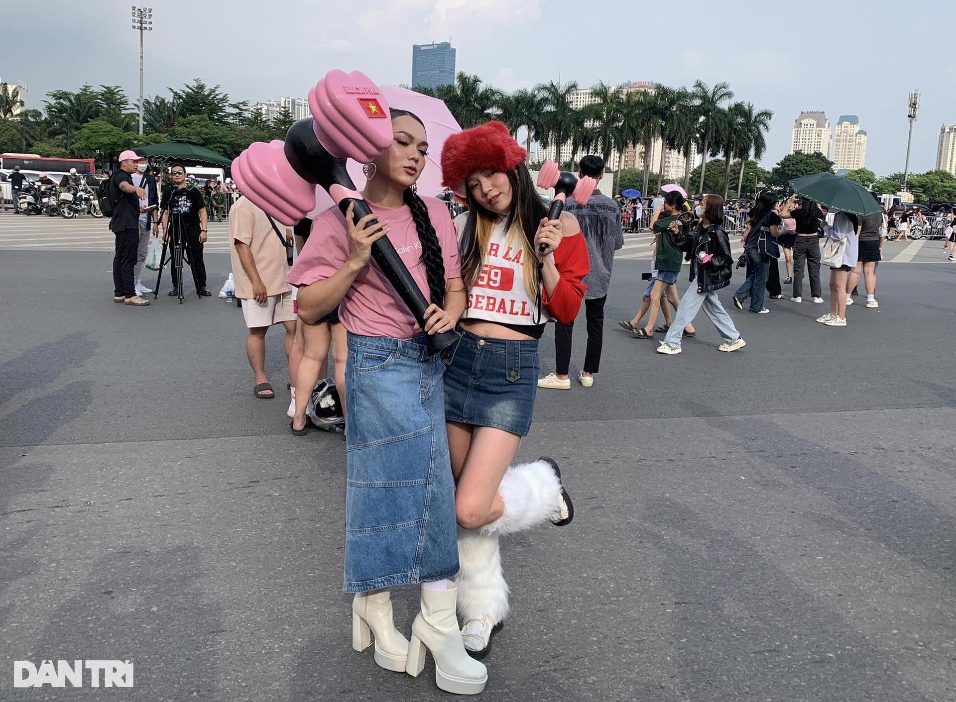Giới trẻ Việt biến show Blackpink thành sàn diễn thời trang sành điệu - 6 Giới trẻ Việt biến show Blackpink thành sàn diễn thời trang sành điệu - 6