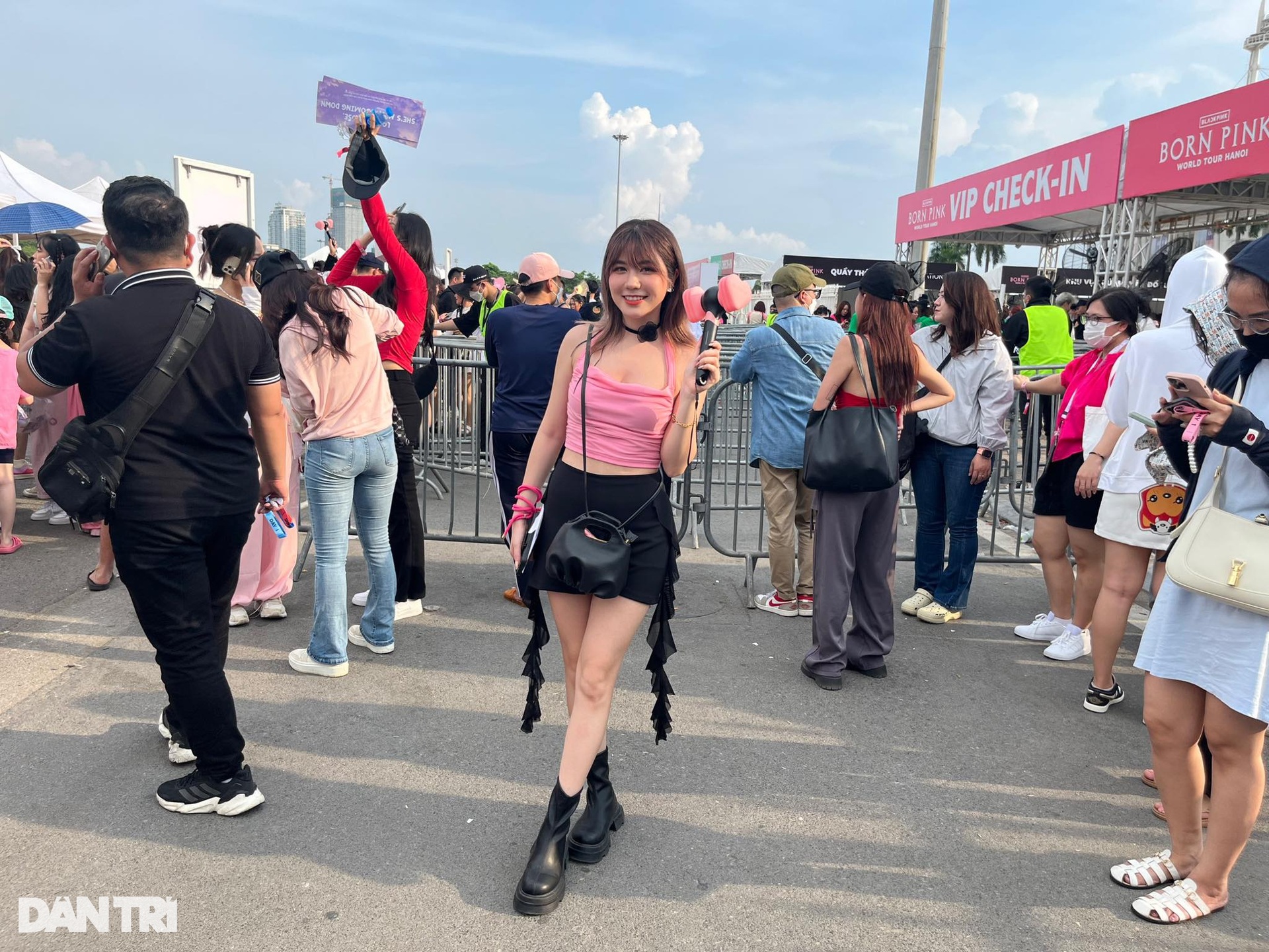 Giới trẻ Việt biến show Blackpink thành sàn diễn thời trang sành điệu - 5 Giới trẻ Việt biến show Blackpink thành sàn diễn thời trang sành điệu - 5