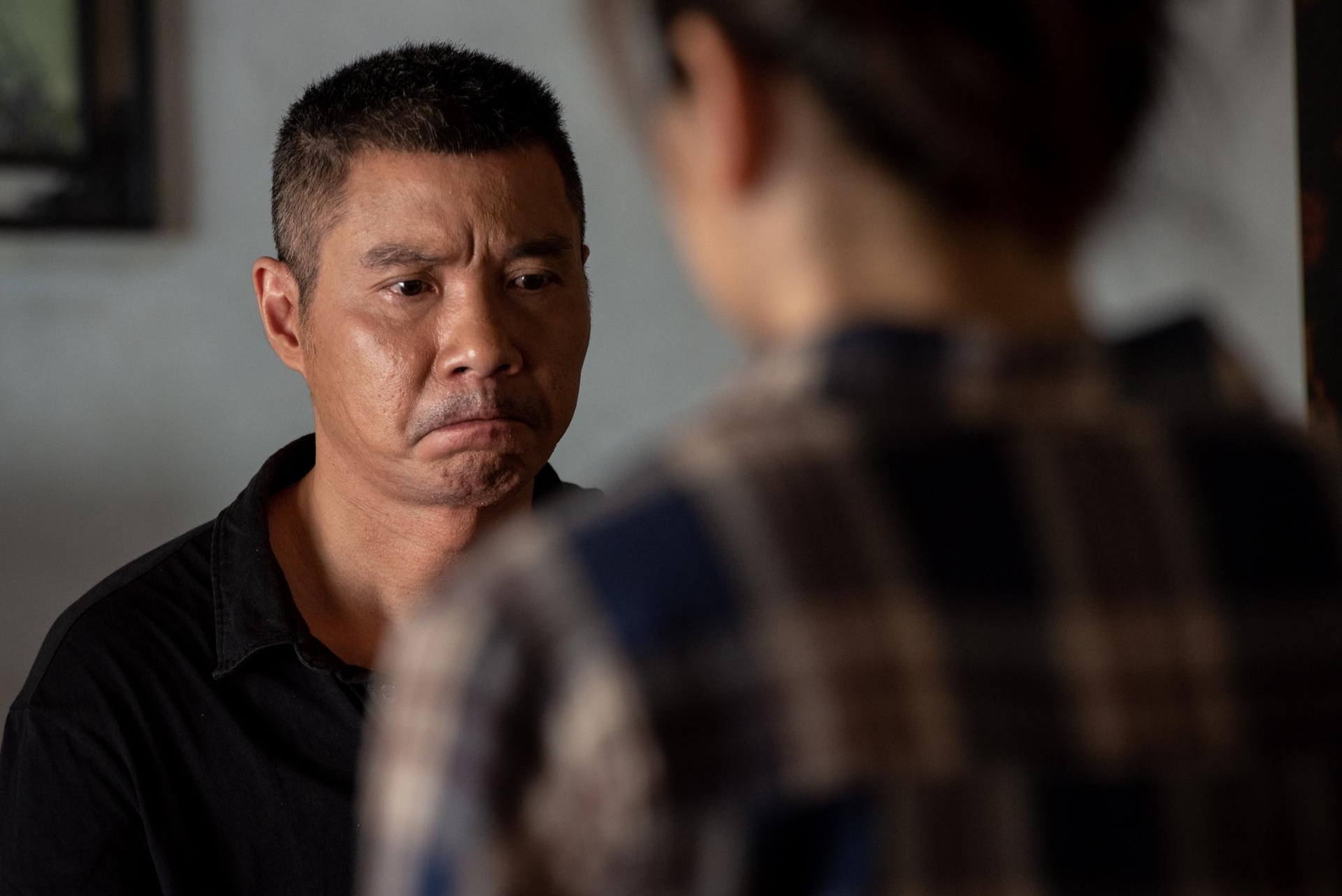 NSND Công Lý ăn cơm hộp, xúc động đọc kịch bản vào vai bố vợ khó tính - 11