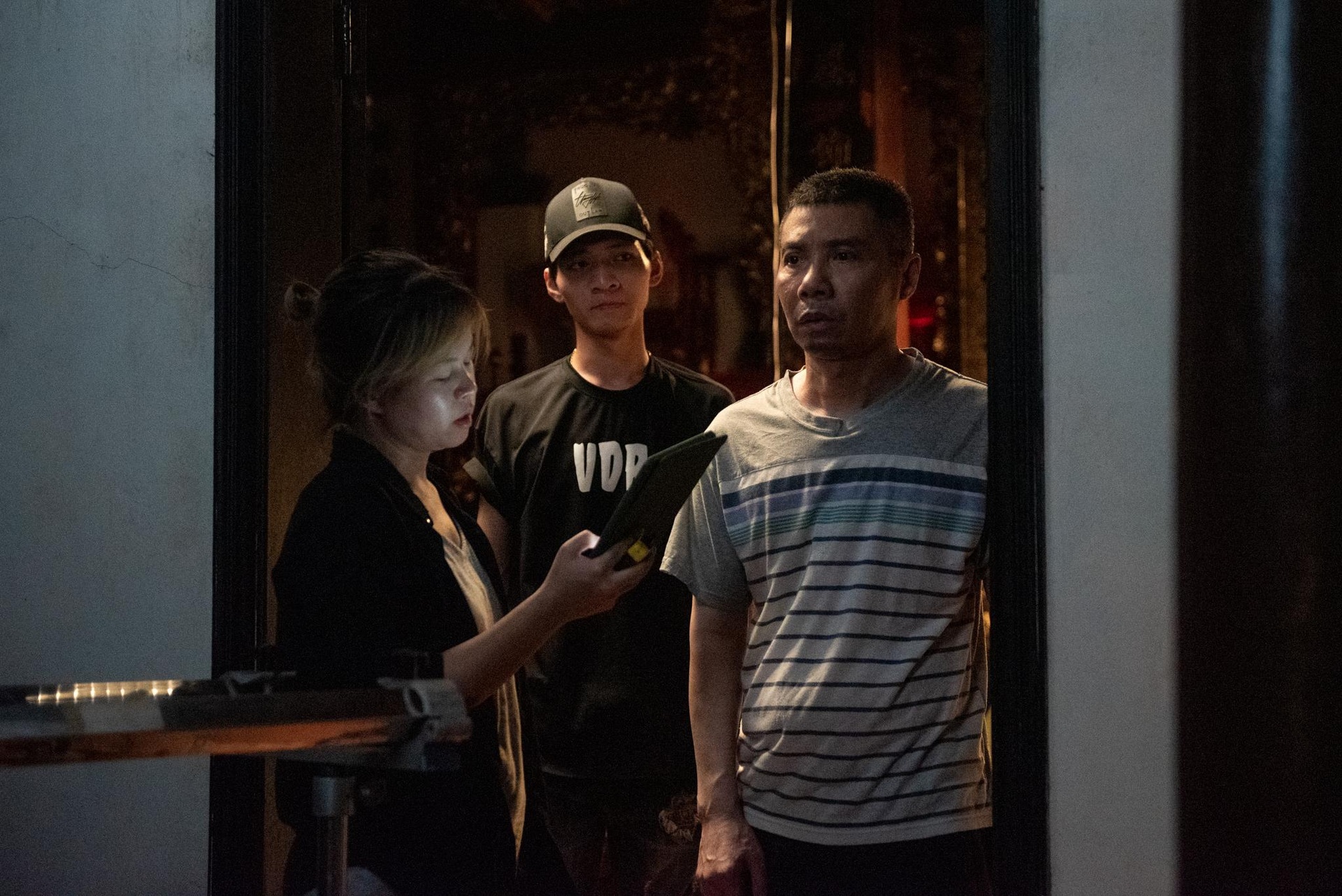 NSND Công Lý ăn cơm hộp, xúc động đọc kịch bản vào vai bố vợ khó tính - 15