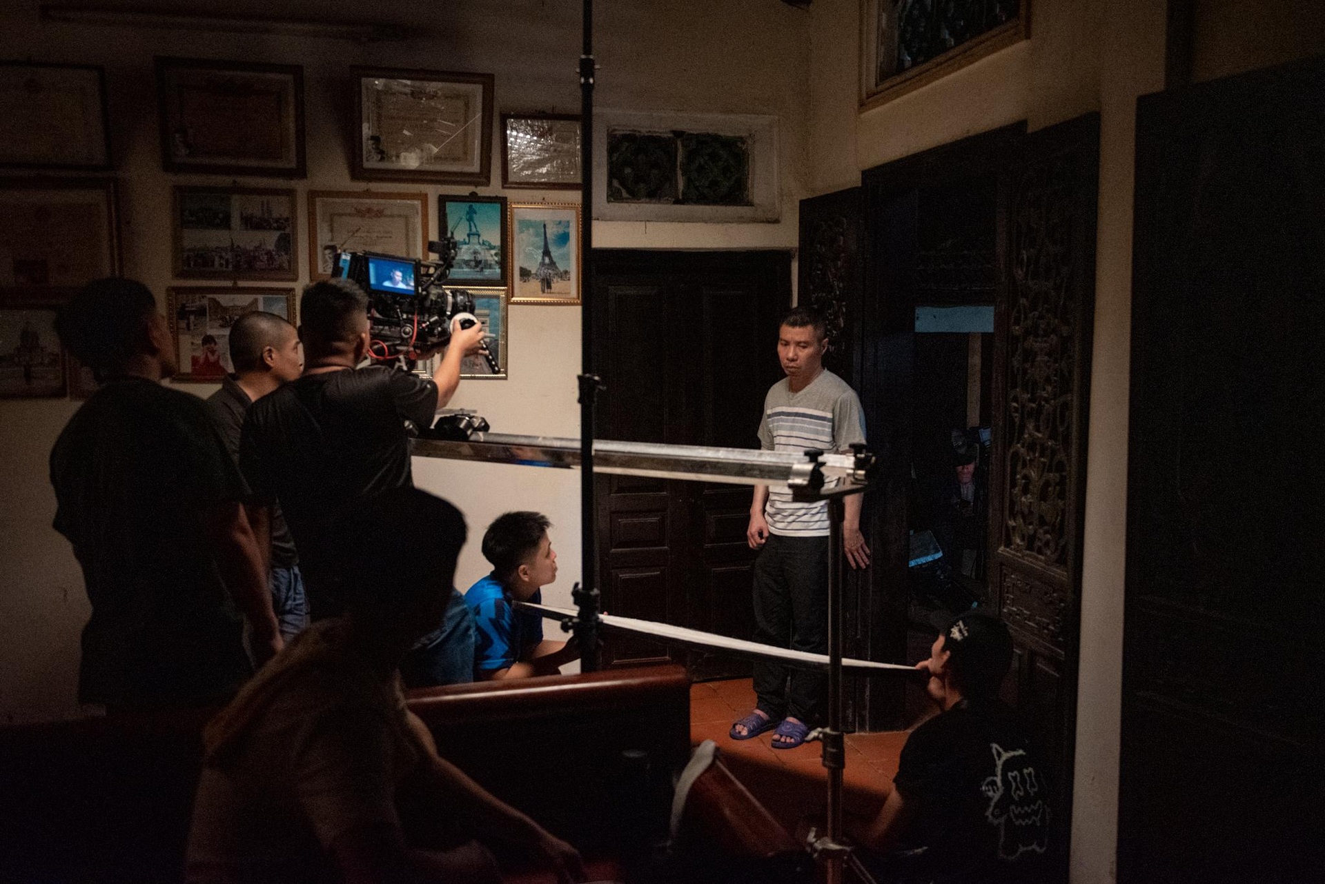 NSND Công Lý ăn cơm hộp, xúc động đọc kịch bản vào vai bố vợ khó tính - 17