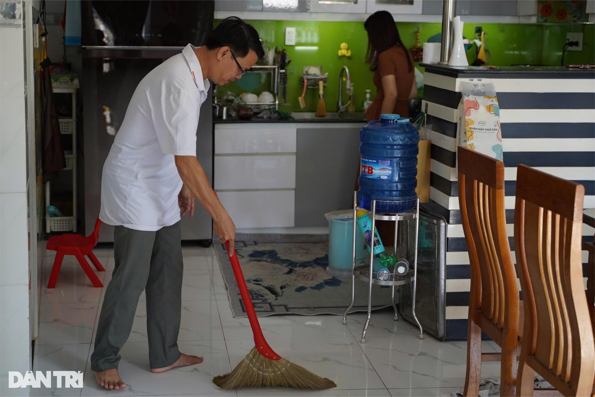 Người thầy 19 năm vượt sóng gieo chữ cho học trò ở xã đảo duy nhất TPHCM - 12 Người thầy 19 năm vượt sóng gieo chữ cho học trò ở xã đảo duy nhất TPHCM - 12