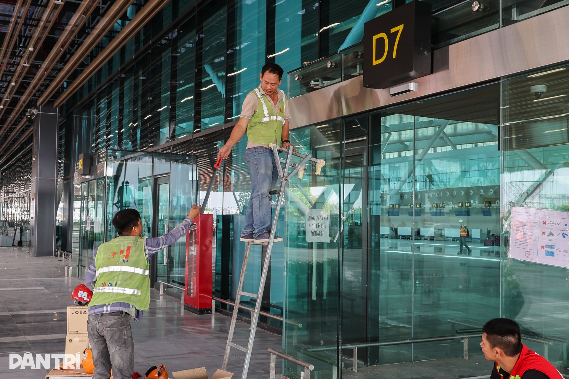 Cận cảnh nhà ga T3 sân bay Tân Sơn Nhất trước ngày vận hành - 8 Cận cảnh nhà ga T3 sân bay Tân Sơn Nhất trước ngày vận hành - 8