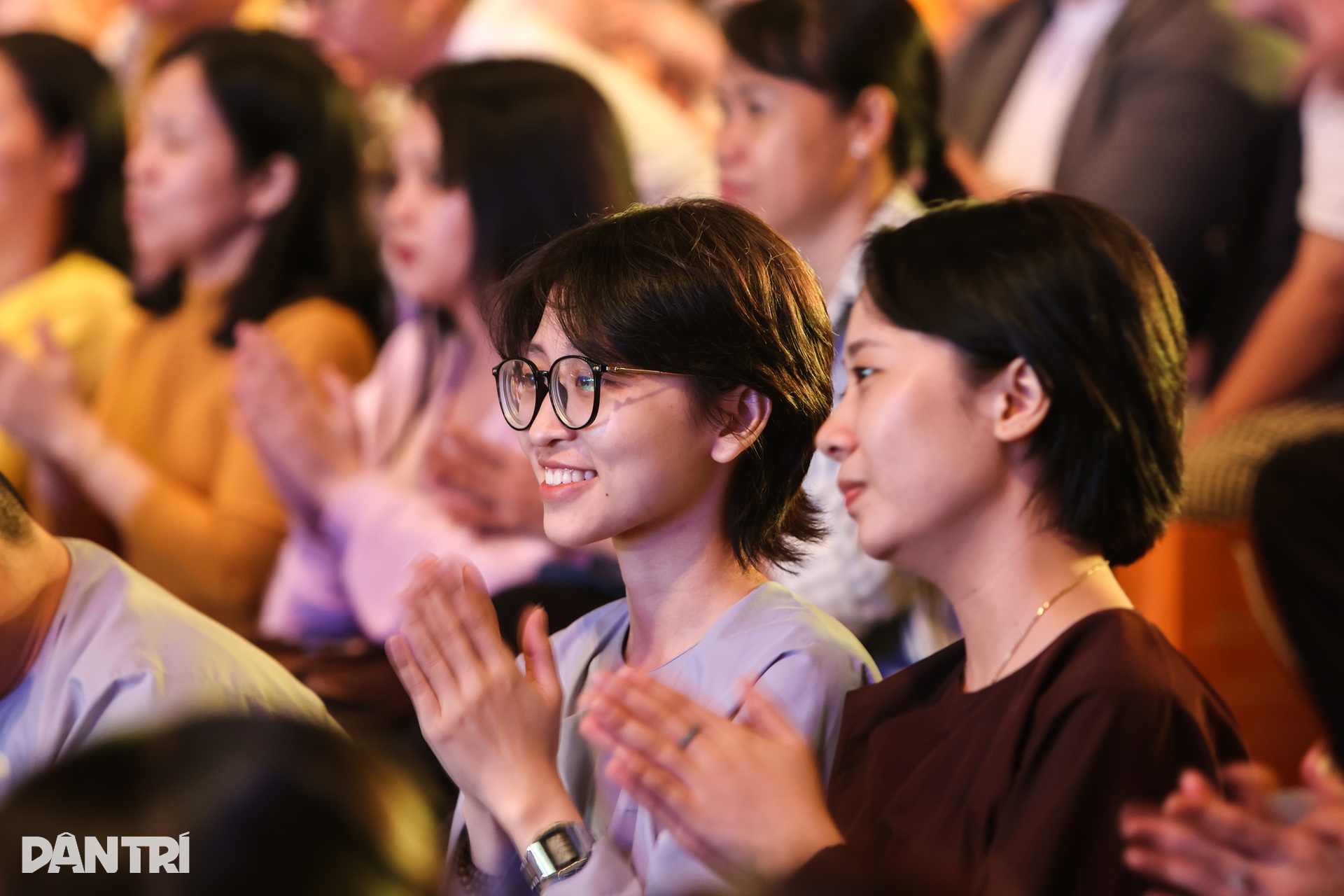 Ấn tượng chương trình âm nhạc nghệ thuật Phật giáo tại Đại lễ Vesak 2025 - 10 Ấn tượng chương trình âm nhạc nghệ thuật Phật giáo tại Đại lễ Vesak 2025 - 10