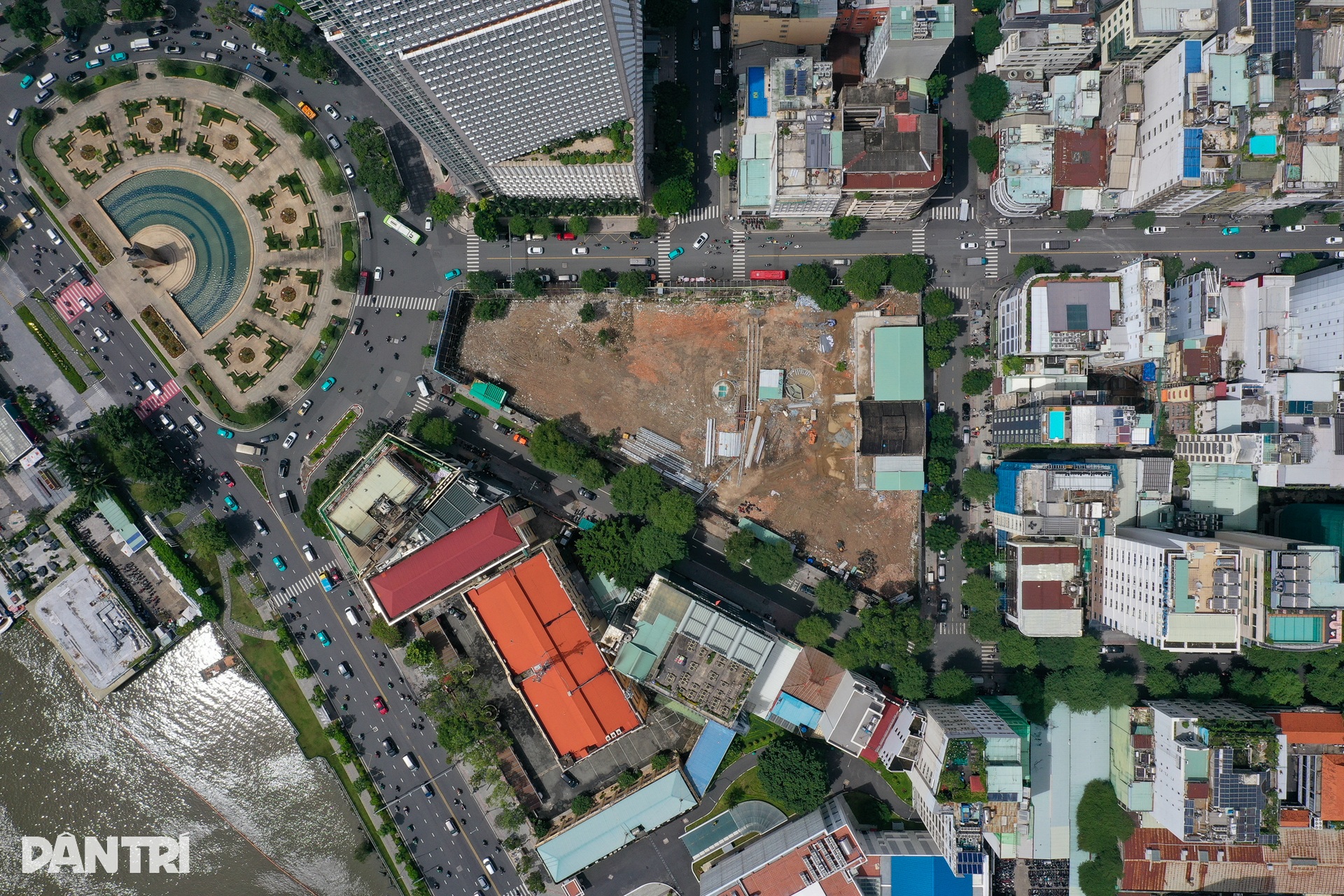 Đất vàng tại vị trí đắc địa ở TPHCM vừa có chủ thuê sau 10 năm bỏ hoang - 2 Đất vàng tại vị trí đắc địa ở TPHCM vừa có chủ thuê sau 10 năm bỏ hoang - 2