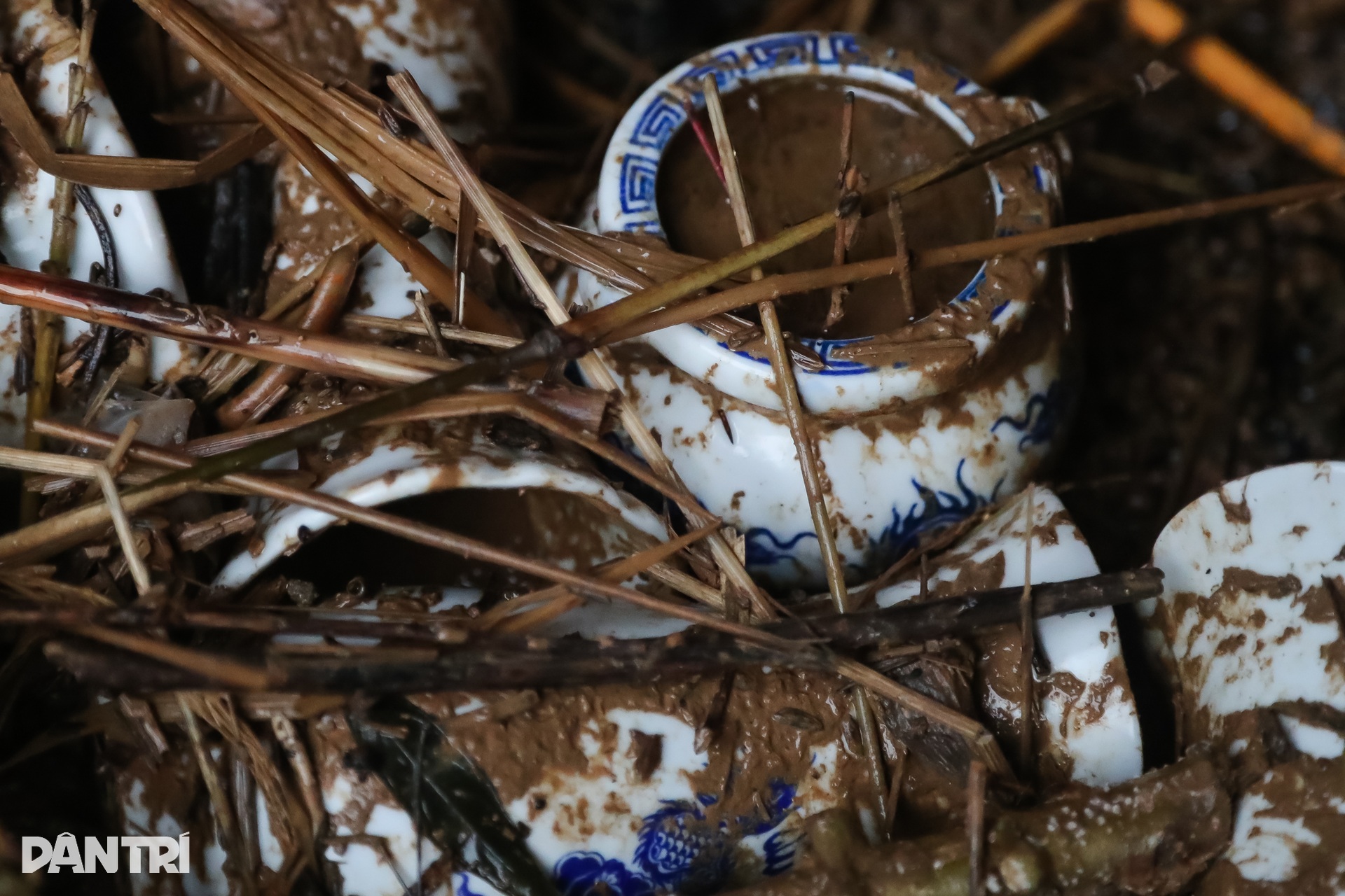 Nhà mất, người trắng tay: Những phận đời bơ vơ sau lũ ở Hòa Thịnh - 3 Nhà mất, người trắng tay: Những phận đời bơ vơ sau lũ ở Hòa Thịnh - 3