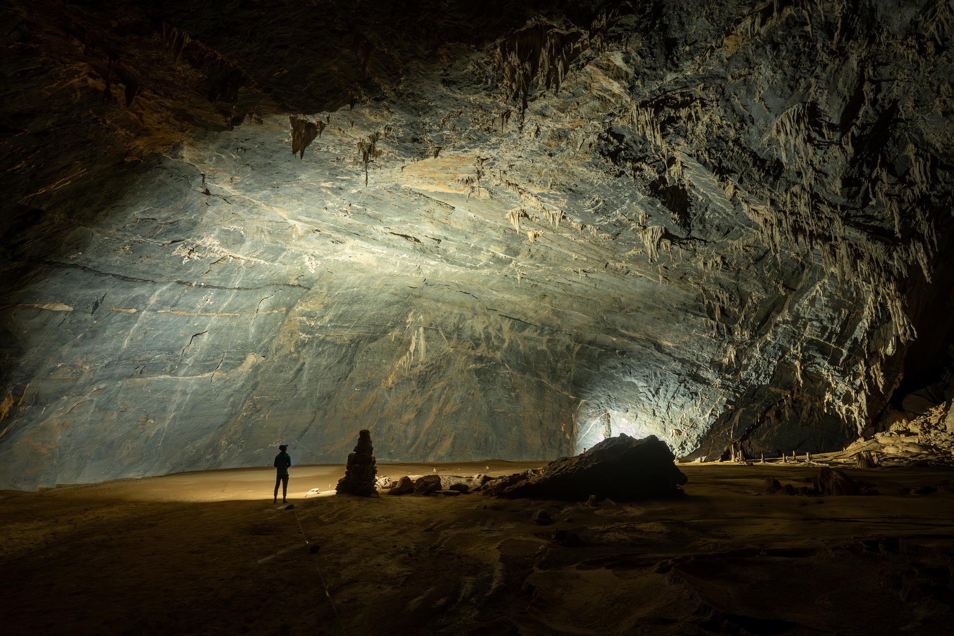 Explore one of the world’s largest caves in Quang Tri - 3