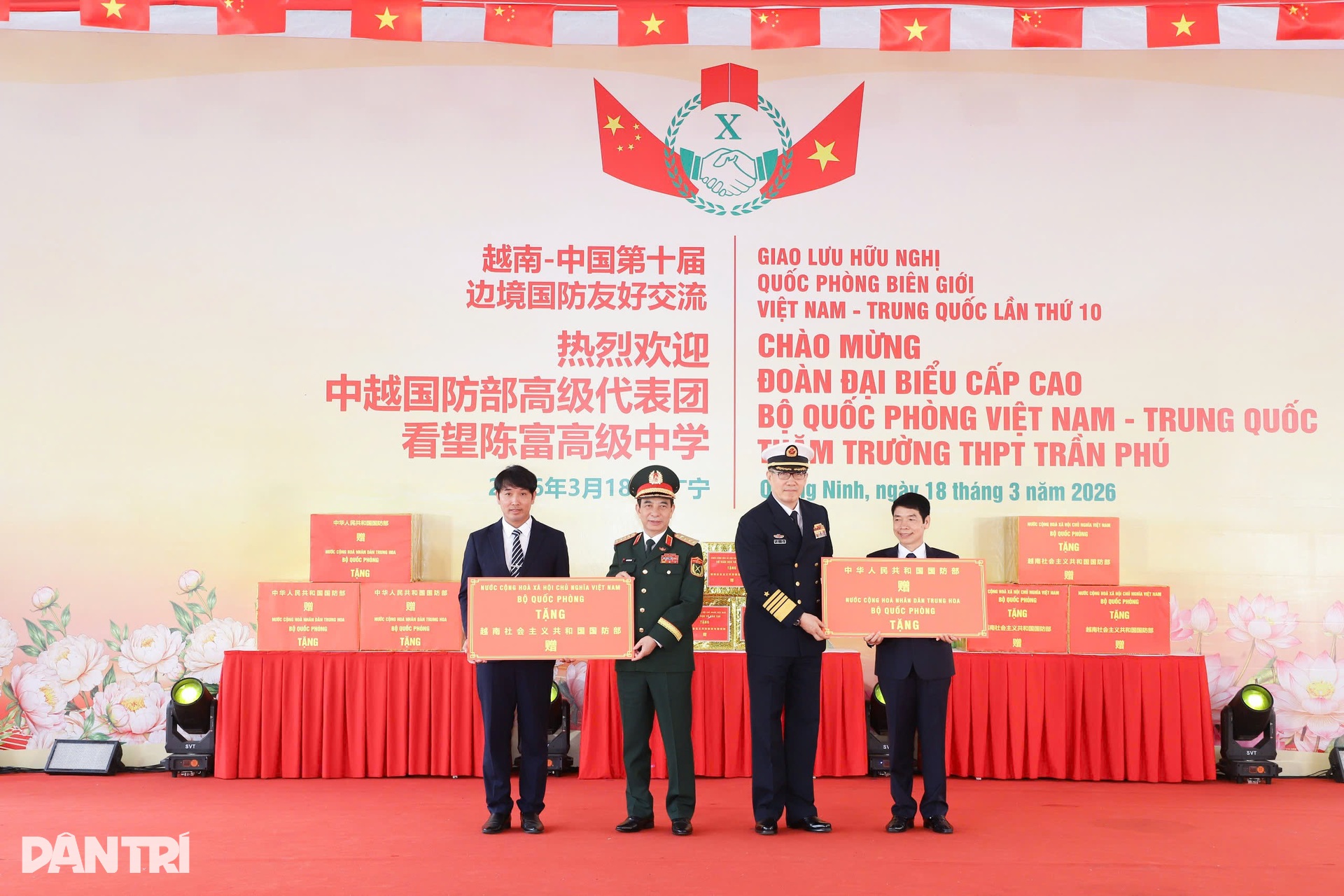 Vietnam, China launch 10th border defence friendship exchange - 7 Vietnam, China launch 10th border defence friendship exchange - 7