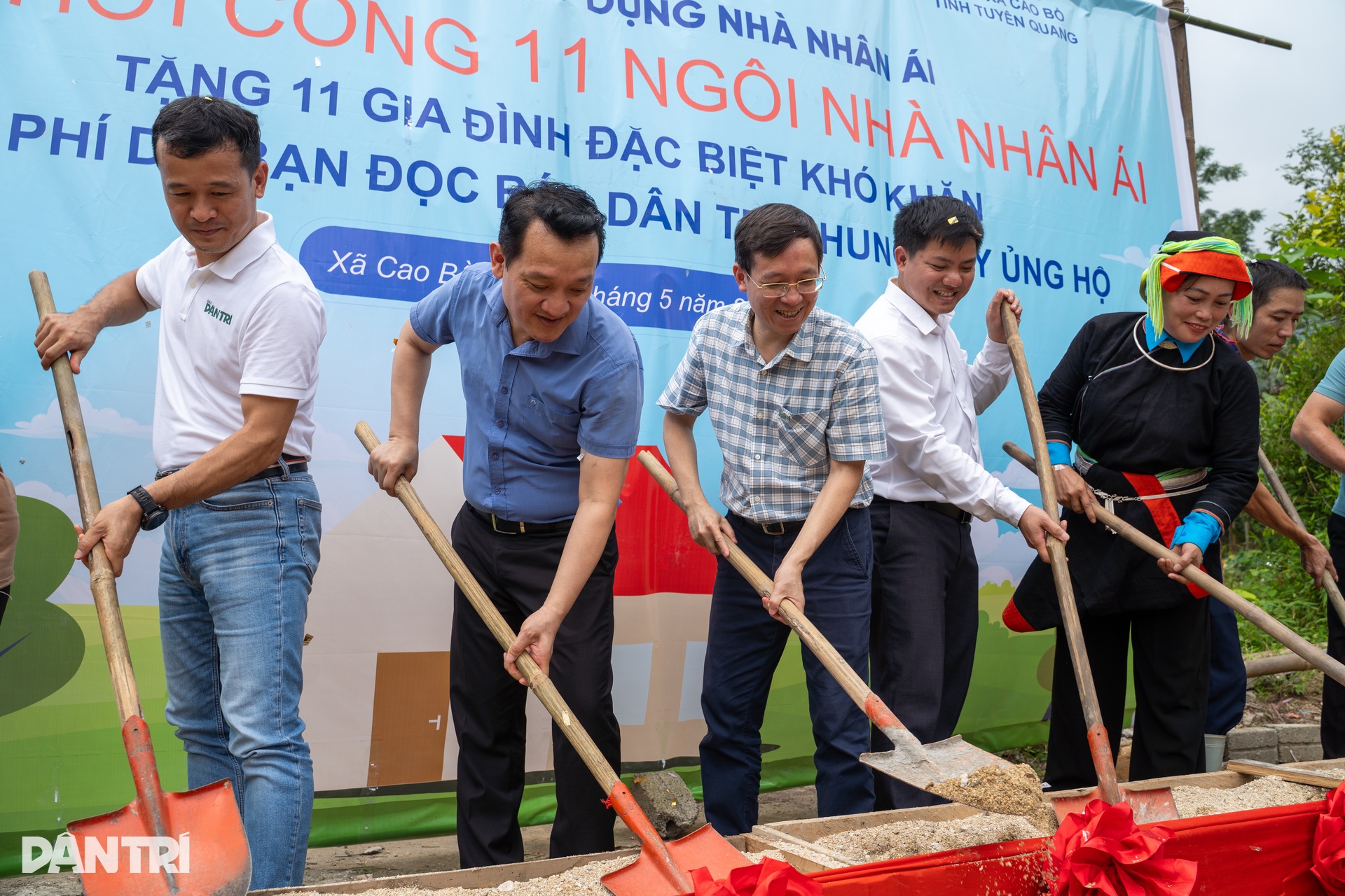 Dantri begins construction of 11 houses for poor families in Tuyen Quang - 5