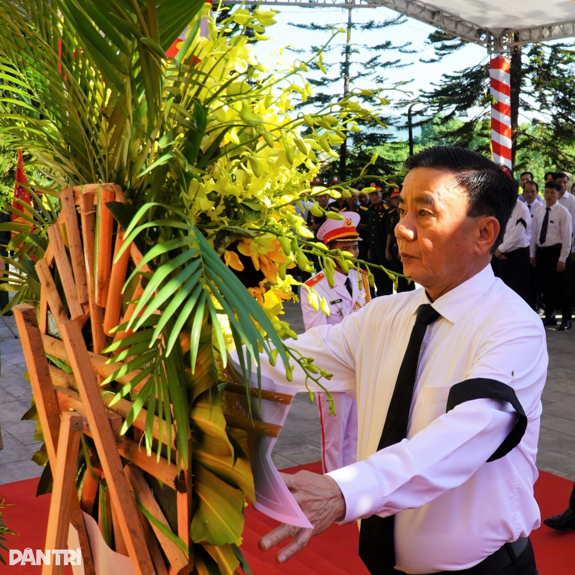 Ha Tinh buries Vietnamese soldiers found in Laos after 40 years - 6