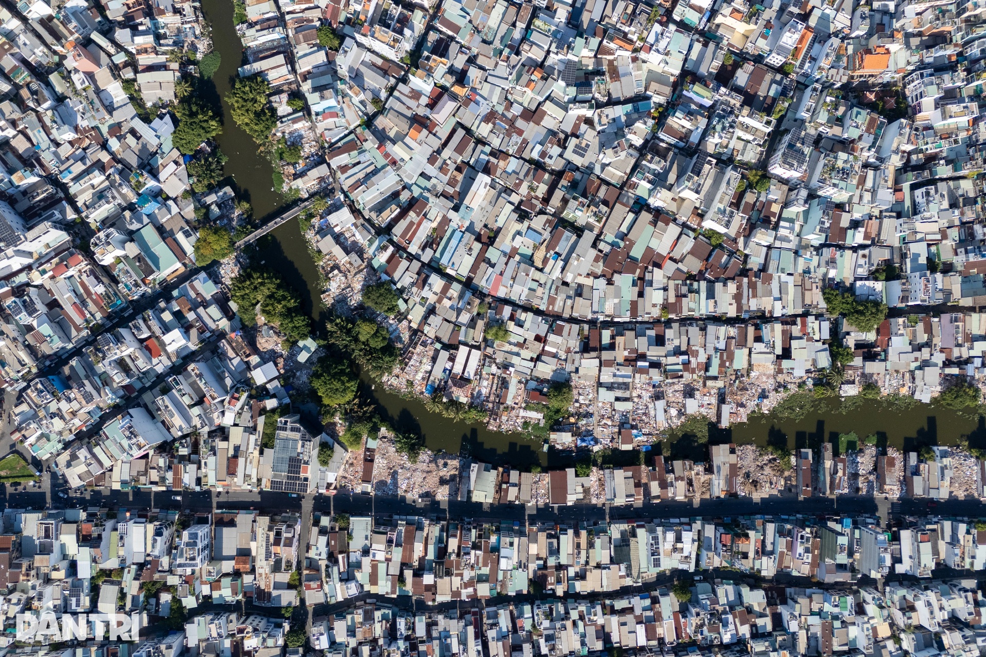 More than 100 homes cleared for canal park in Ho Chi Minh City - 1