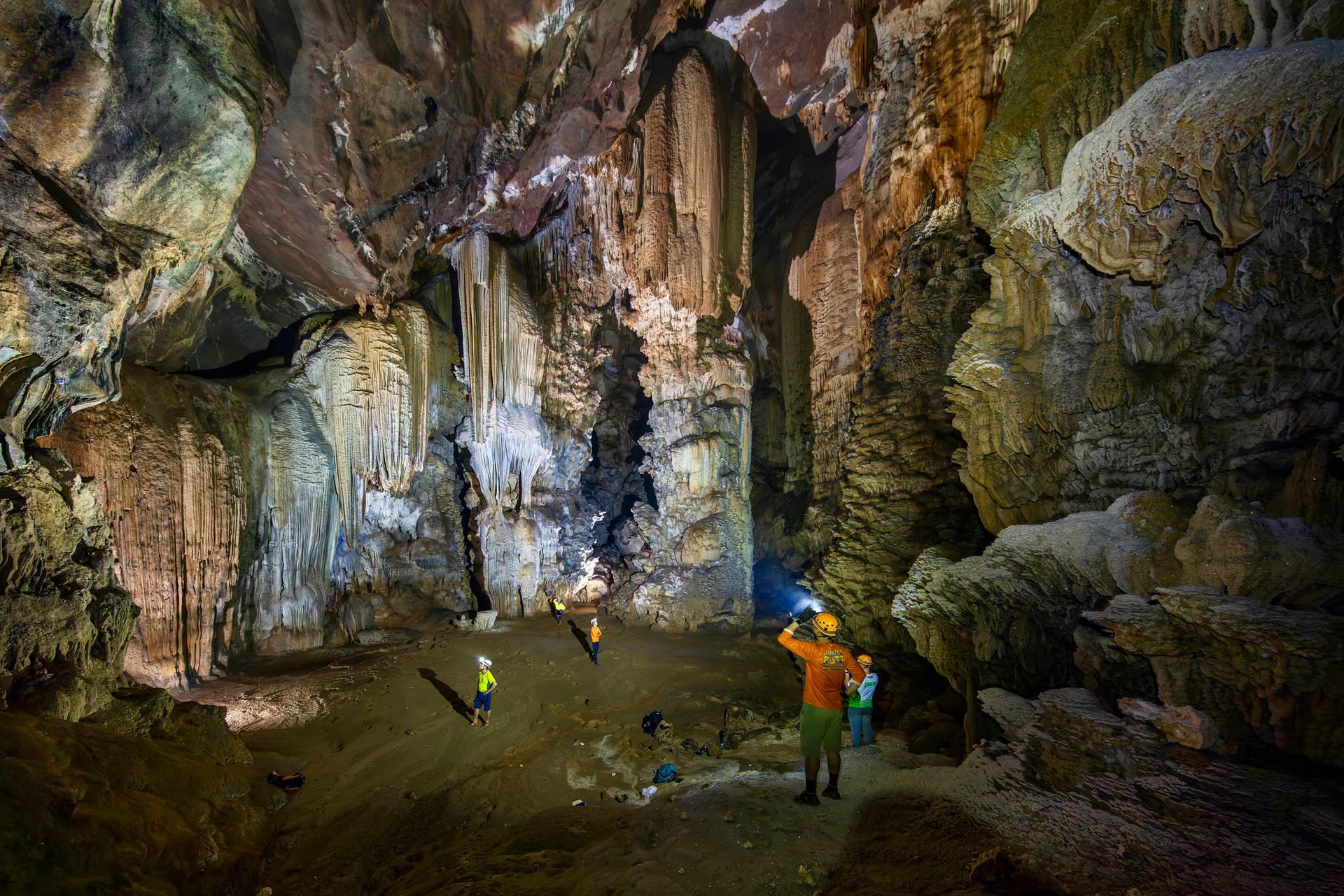 First images reveal newly discovered 3,000-metre cave in Quang Tri - 6 First images reveal newly discovered 3,000-metre cave in Quang Tri - 6