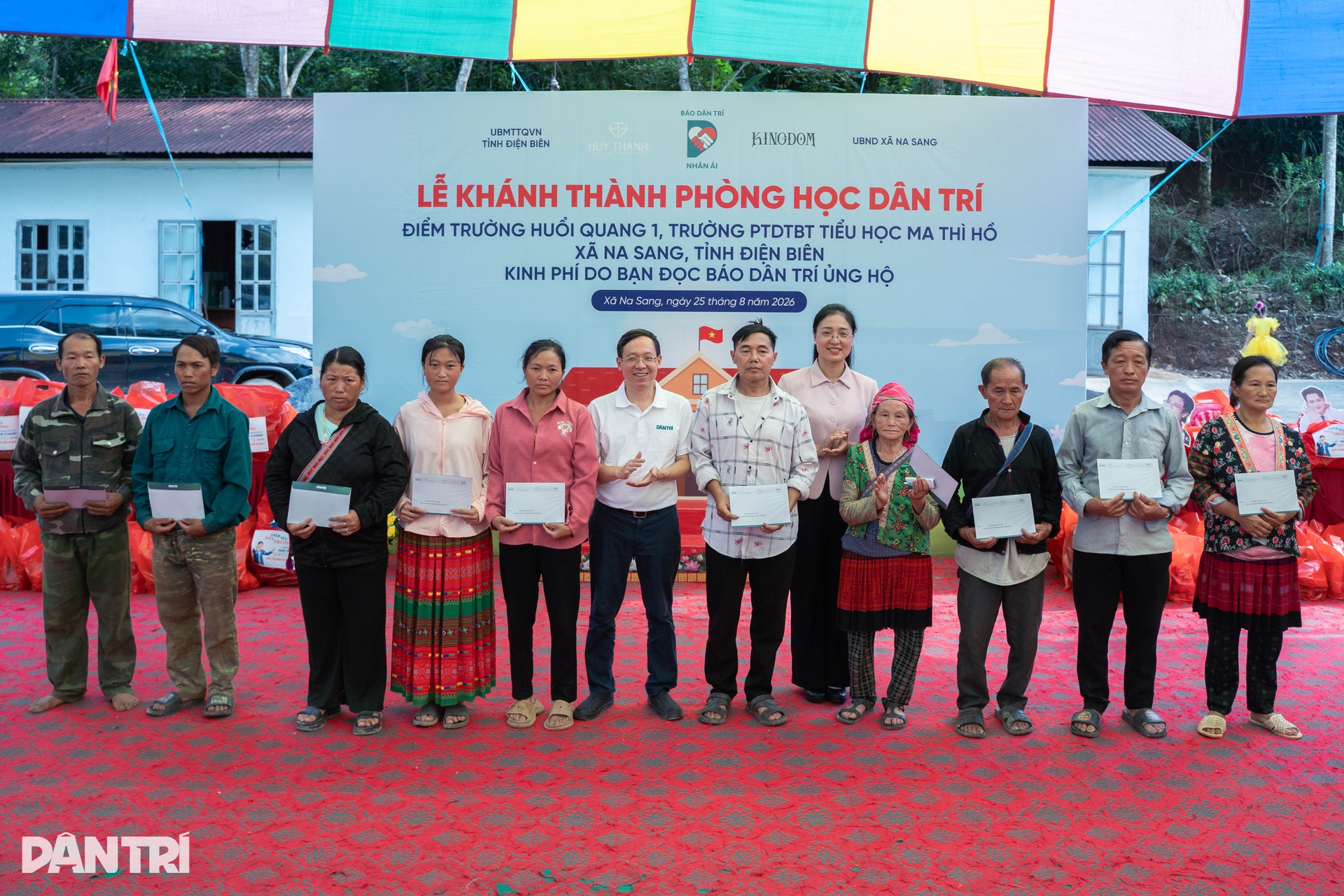 Dantri readers fund new school facility in Dien Bien - 8 Dantri readers fund new school facility in Dien Bien - 8