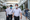 Thi vào lớp 10 ở TPHCM: Con vào phòng thi, phụ huynh đứng ngồi không yên  - 3
